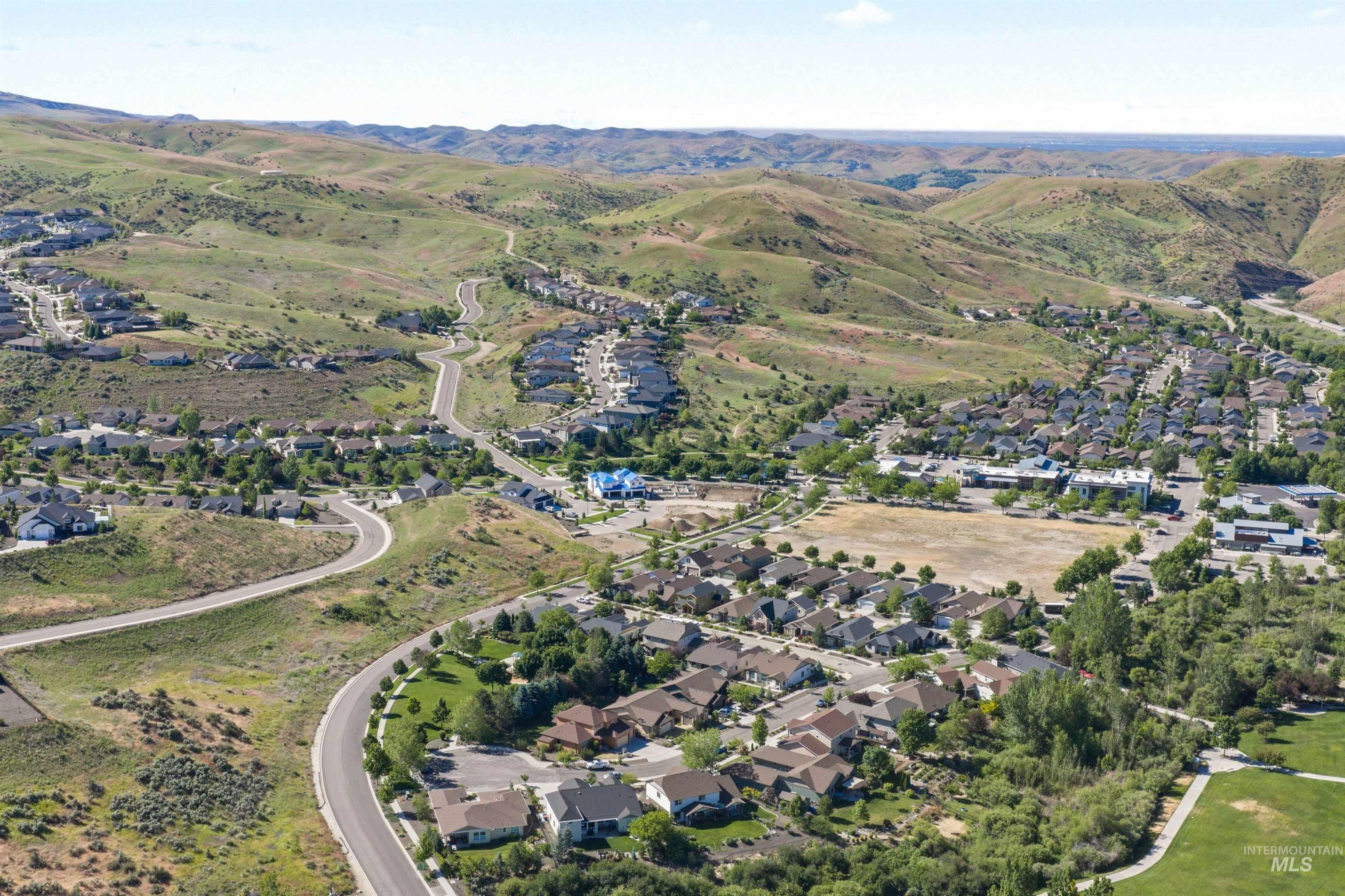18872 N Streams Edge Pl, Boise, Idaho 83714, 4 Bedrooms, 2.5 Bathrooms, Residential For Sale, Price $699,000,MLS 98988906