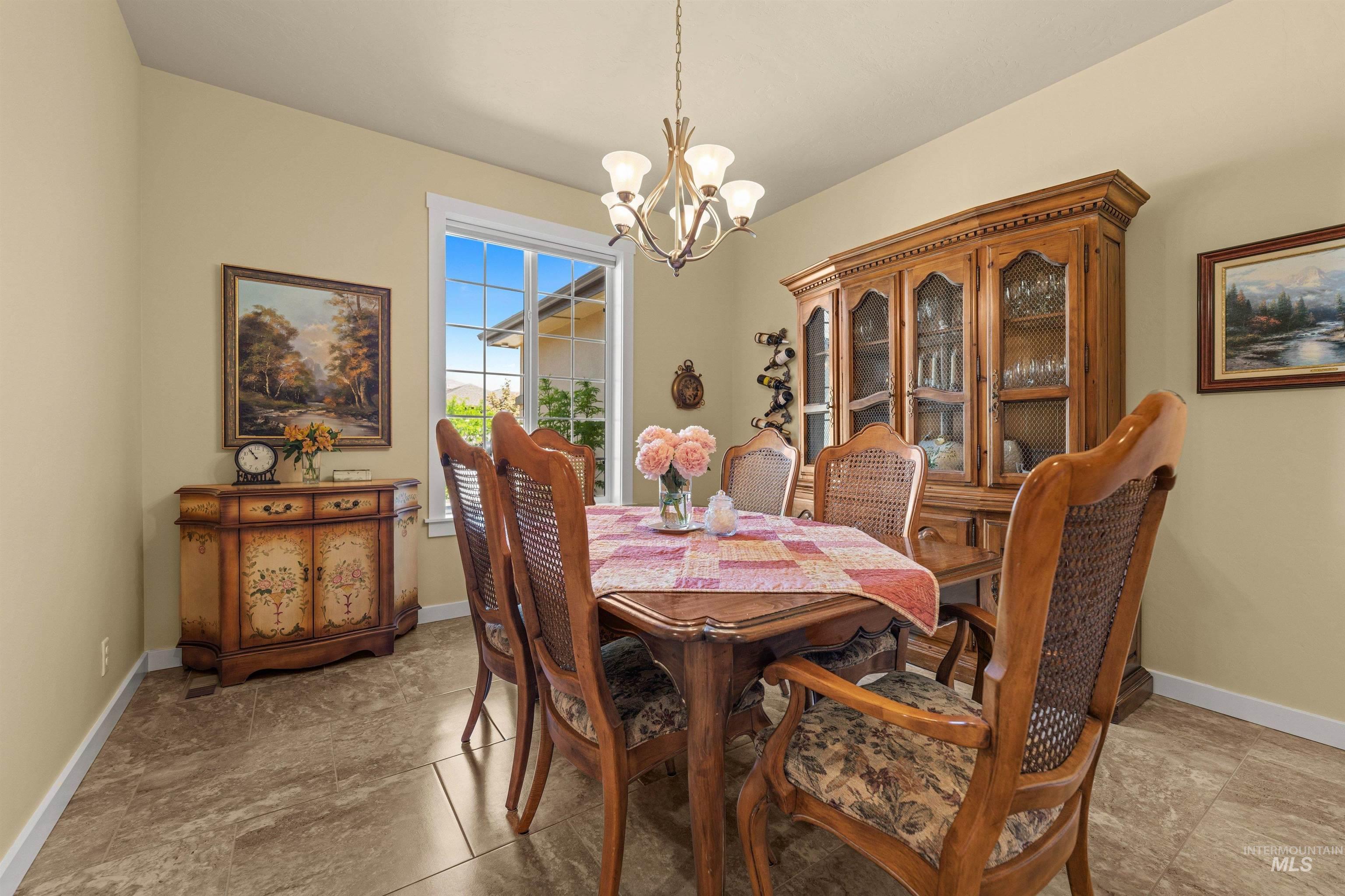 18872 N Streams Edge Pl, Boise, Idaho 83714, 4 Bedrooms, 2.5 Bathrooms, Residential For Sale, Price $699,000,MLS 98988906
