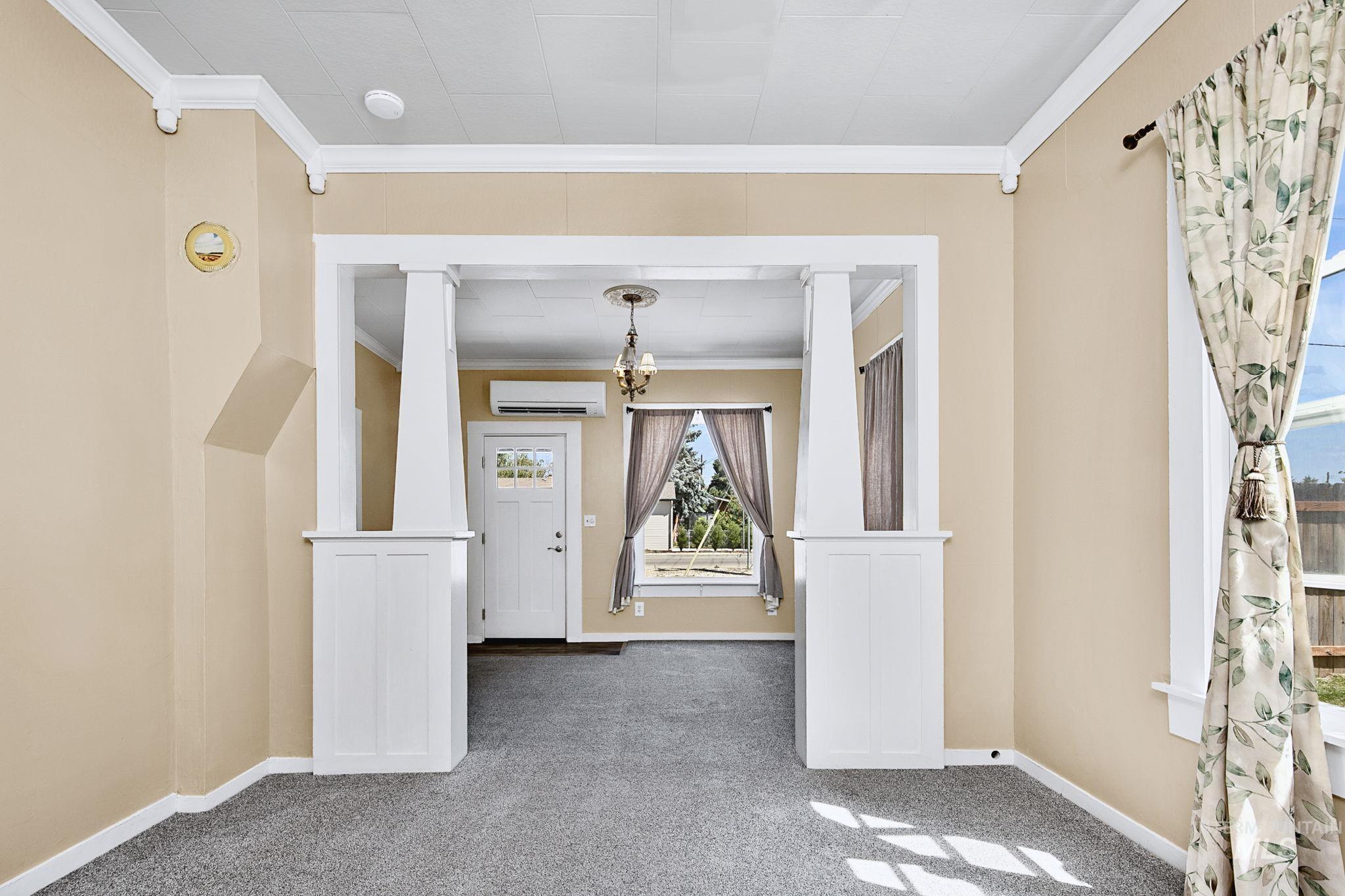 819 E Main St, Emmett, Idaho 83617, 2 Bedrooms, 1 Bathroom, Residential For Sale, Price $319,900, 98988911