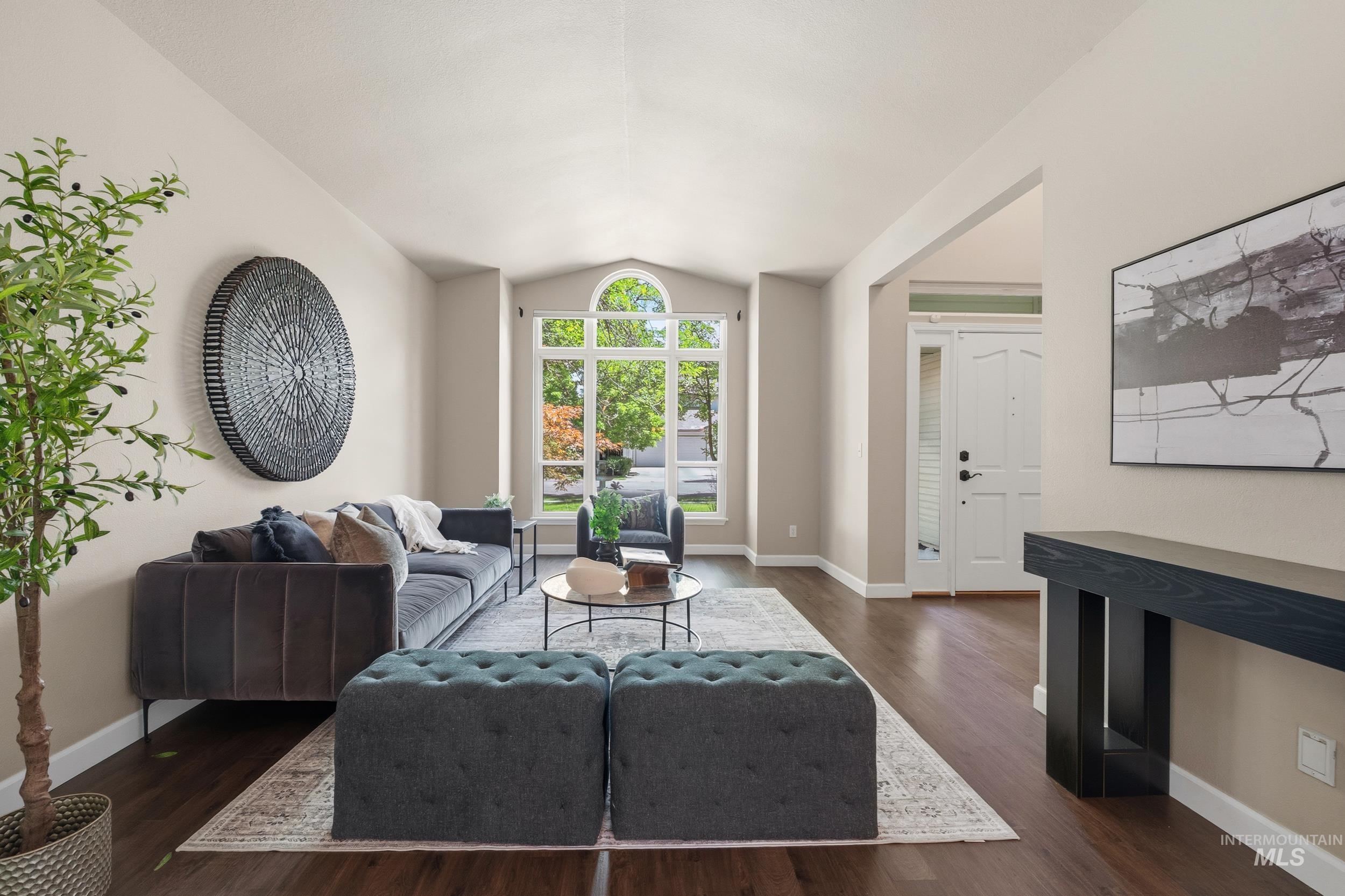 8046 W Burntree Court, Boise, Idaho 83704, 5 Bedrooms, 3.5 Bathrooms, Residential For Sale, Price $699,900, 98988920