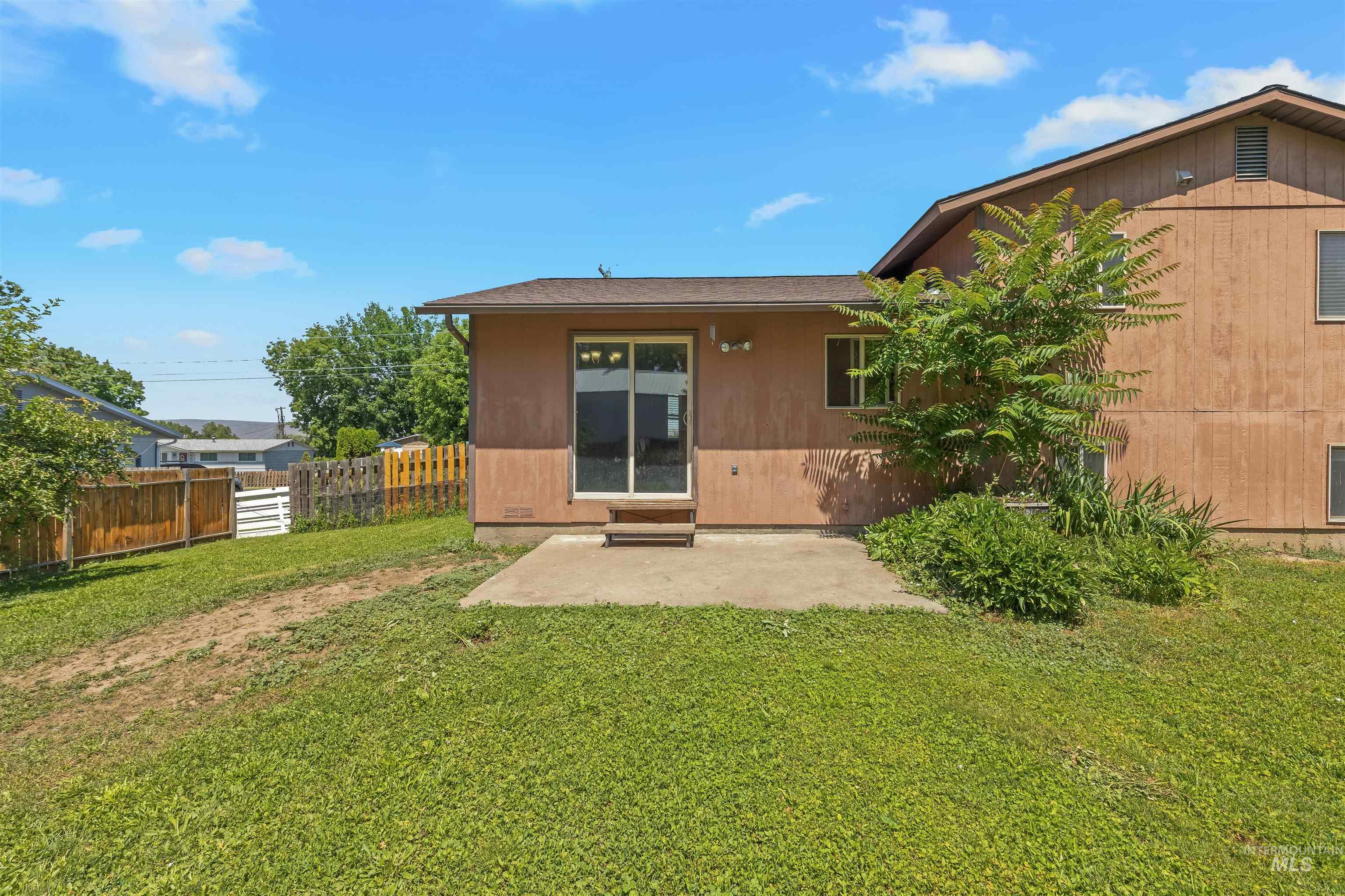 1826 Powers Avenue, Lewiston, Idaho 83501, 4 Bedrooms, 1.5 Bathrooms, Residential For Sale, Price $359,000, 98988923