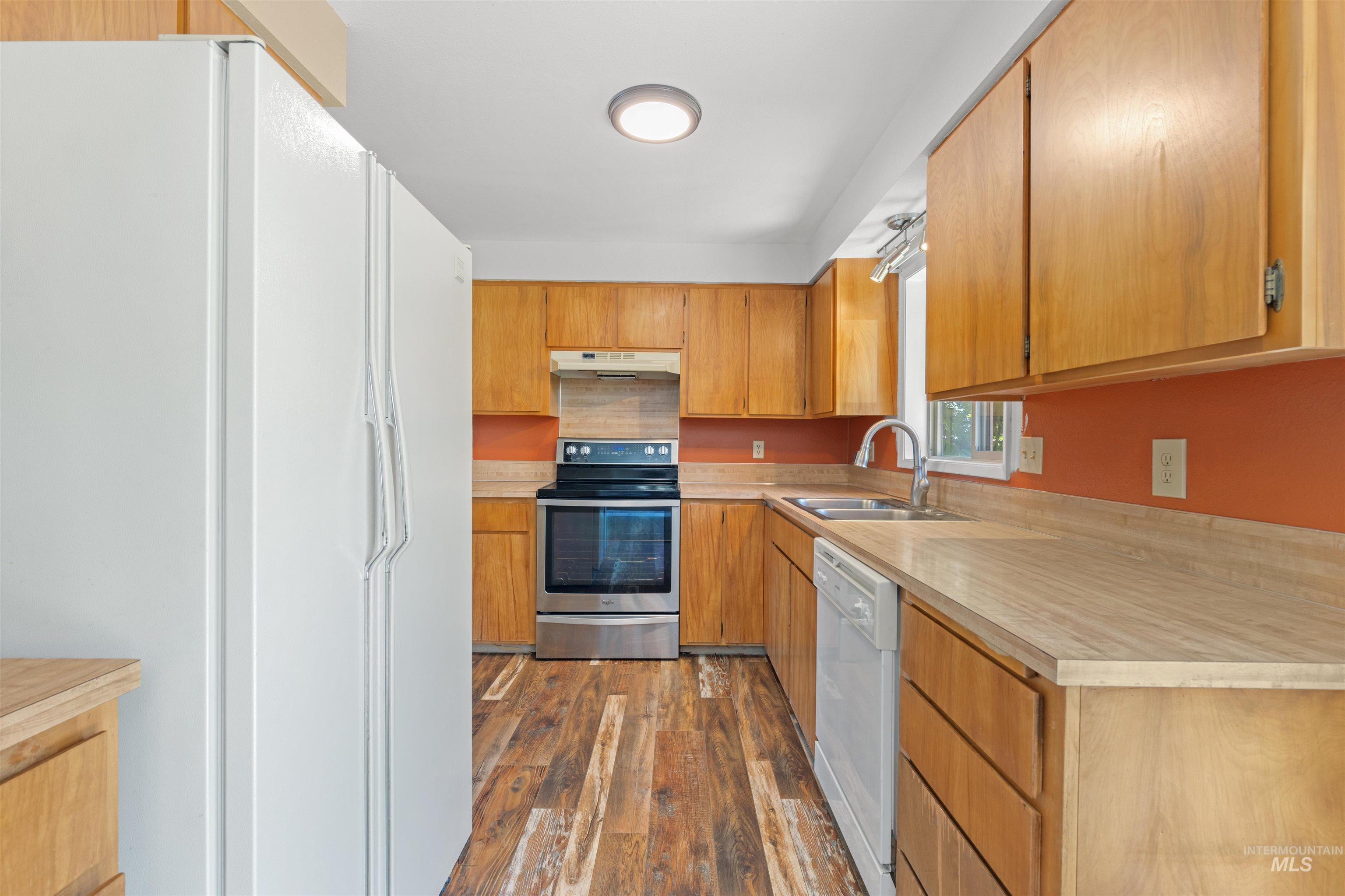 1826 Powers Avenue, Lewiston, Idaho 83501, 4 Bedrooms, 1.5 Bathrooms, Residential For Sale, Price $359,000, 98988923