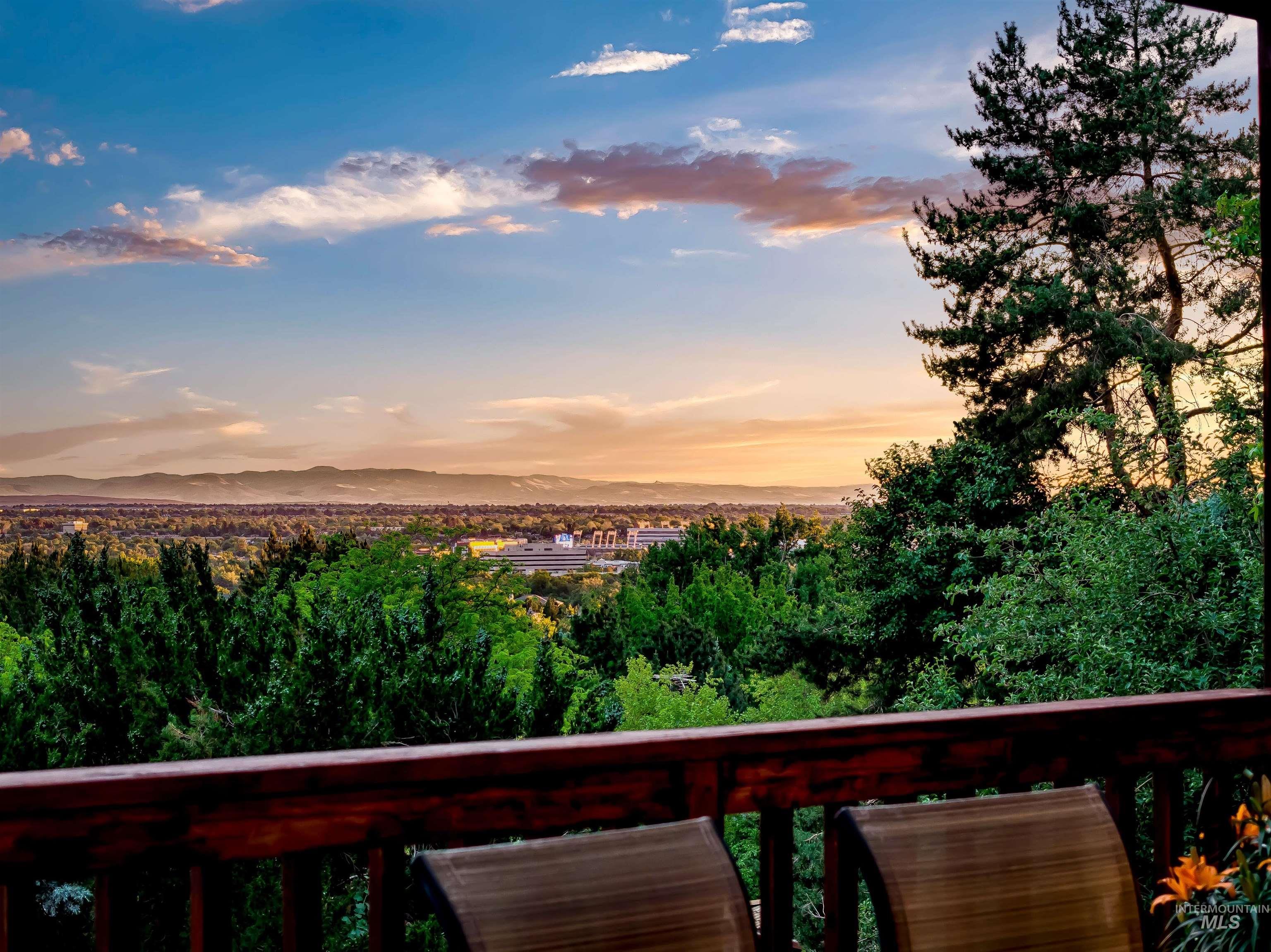 2073 E Ridgecrest Drive, Boise, Idaho 83712, 5 Bedrooms, 4.5 Bathrooms, Residential For Sale, Price $1,195,000,MLS 98988930