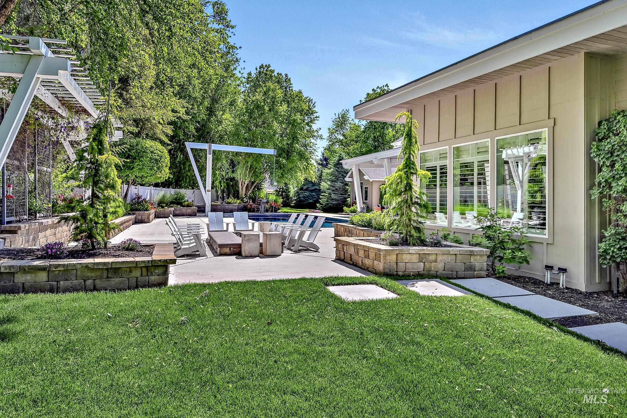 2164 W Holly Mountain Drive, Eagle, Idaho 83616, 4 Bedrooms, 4.5 Bathrooms, Residential For Sale, Price $2,999,000,MLS 98988931