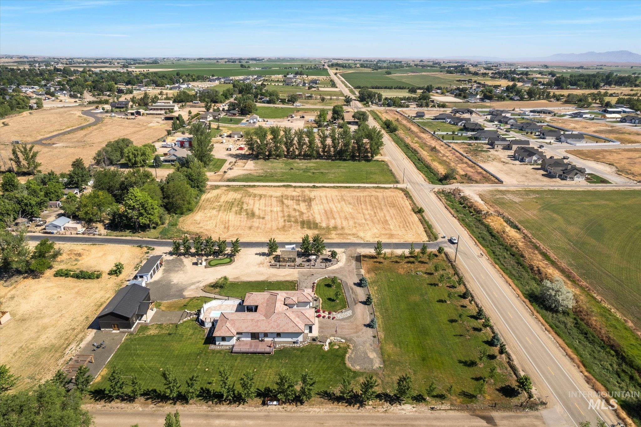 14555 Simplicity Ln, Caldwell, Idaho 83607, 3 Bedrooms, 3.5 Bathrooms, Residential For Sale, Price $2,150,000,MLS 98988935
