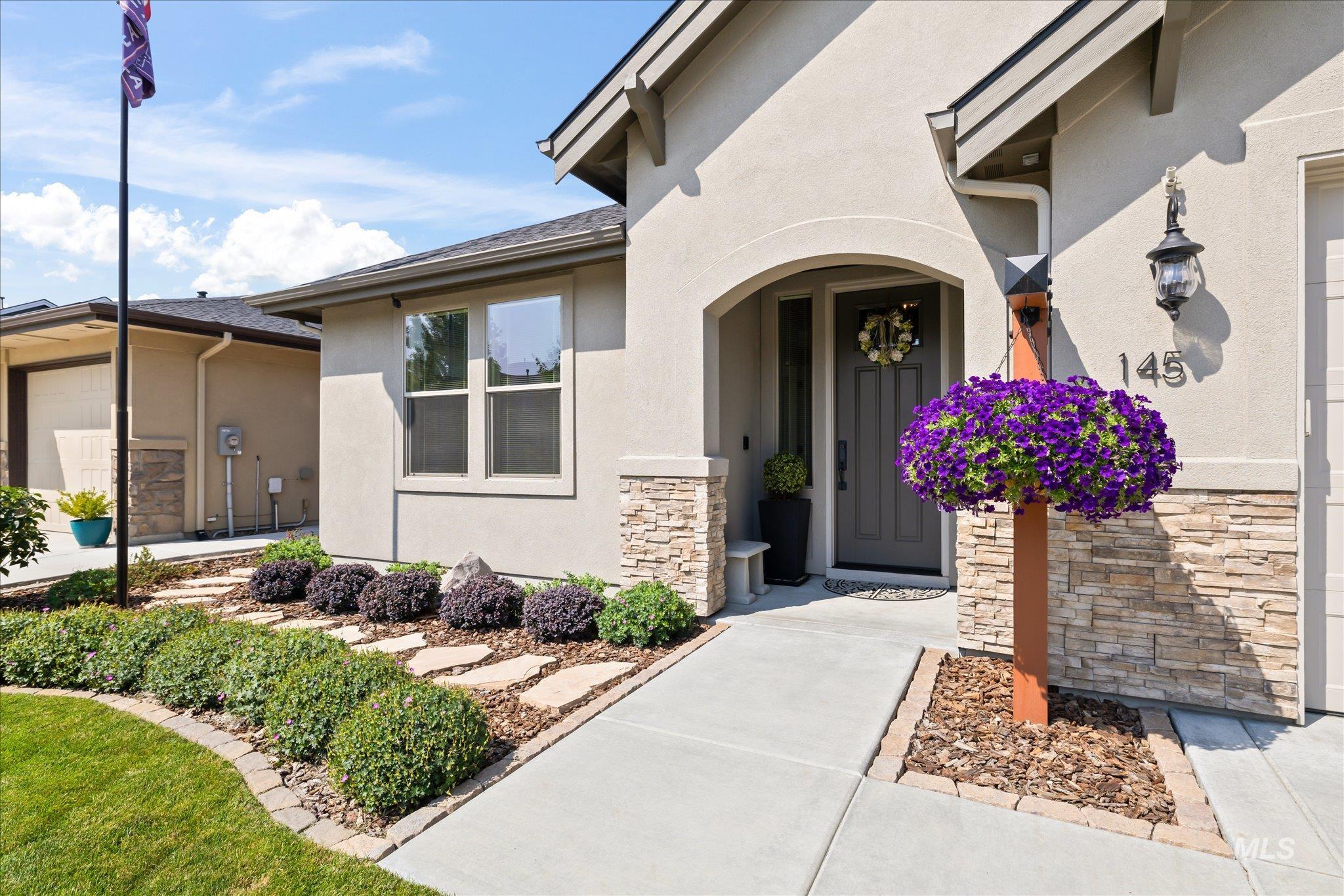 145 S Rivermist Ave, Star, Idaho 83669, 4 Bedrooms, 2.5 Bathrooms, Residential For Sale, Price $1,056,000,MLS 98988941