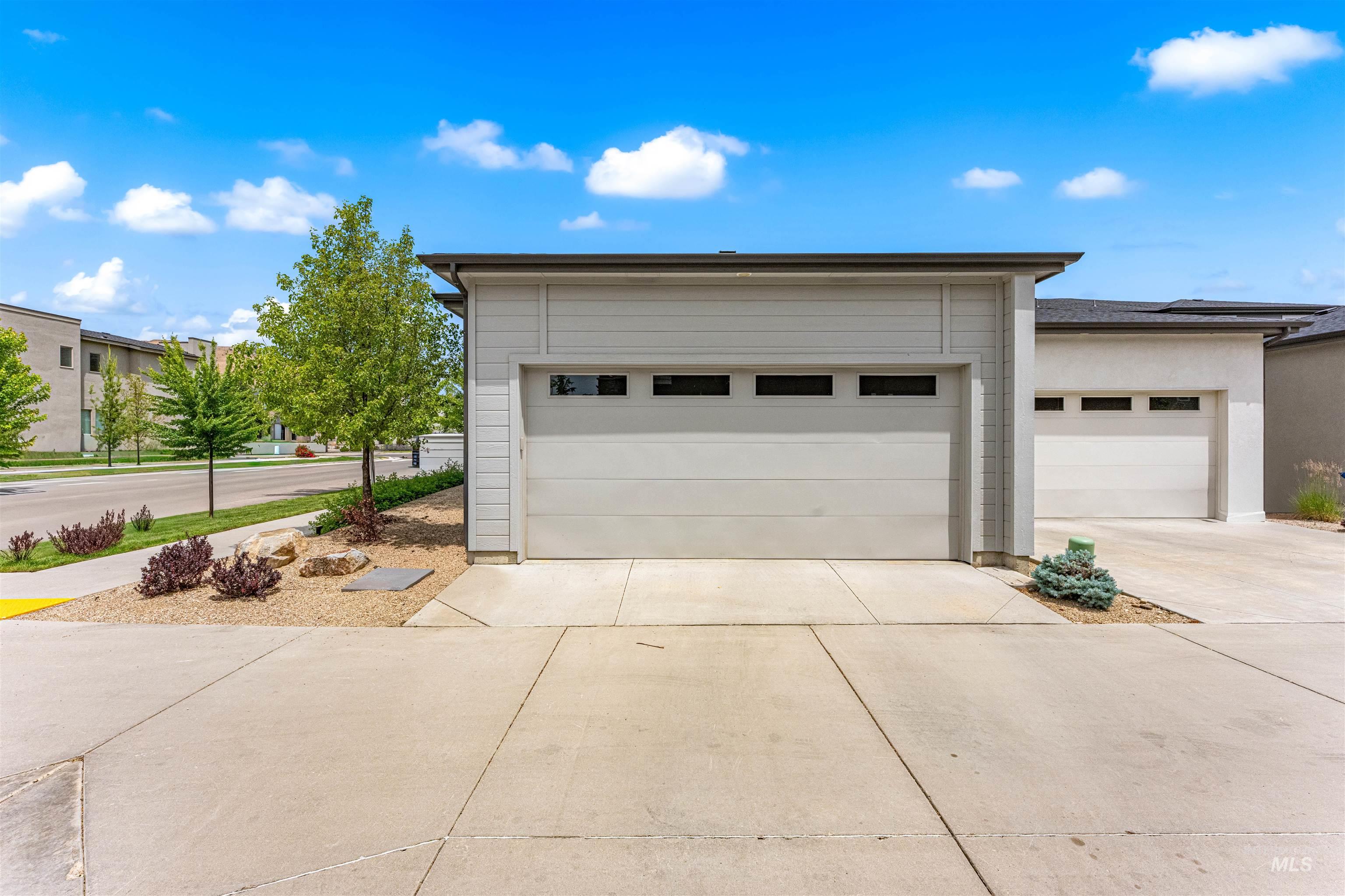 4453 E Parkcenter Blvd, Boise, Idaho 83716, 3 Bedrooms, 2.5 Bathrooms, Residential For Sale, Price $710,000, 98988945