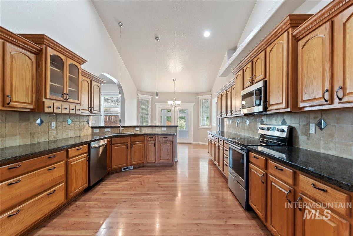 2164 NE Onati Ave, Mountain Home, Idaho 83647, 4 Bedrooms, 3.5 Bathrooms, Residential For Sale, Price $679,900, 98988949
