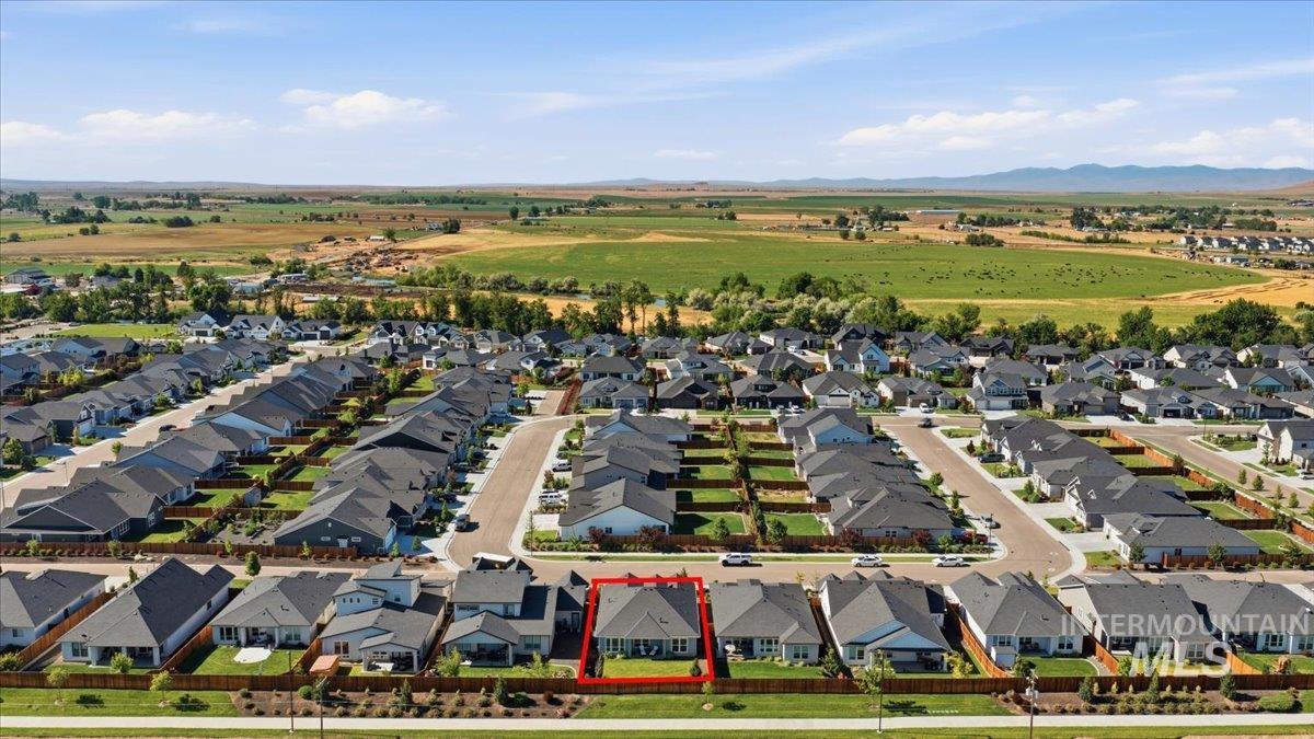2098 E Wythe Creek St, Kuna, Idaho 83634-1020, 3 Bedrooms, 2 Bathrooms, Residential For Sale, Price $539,000, 98988957