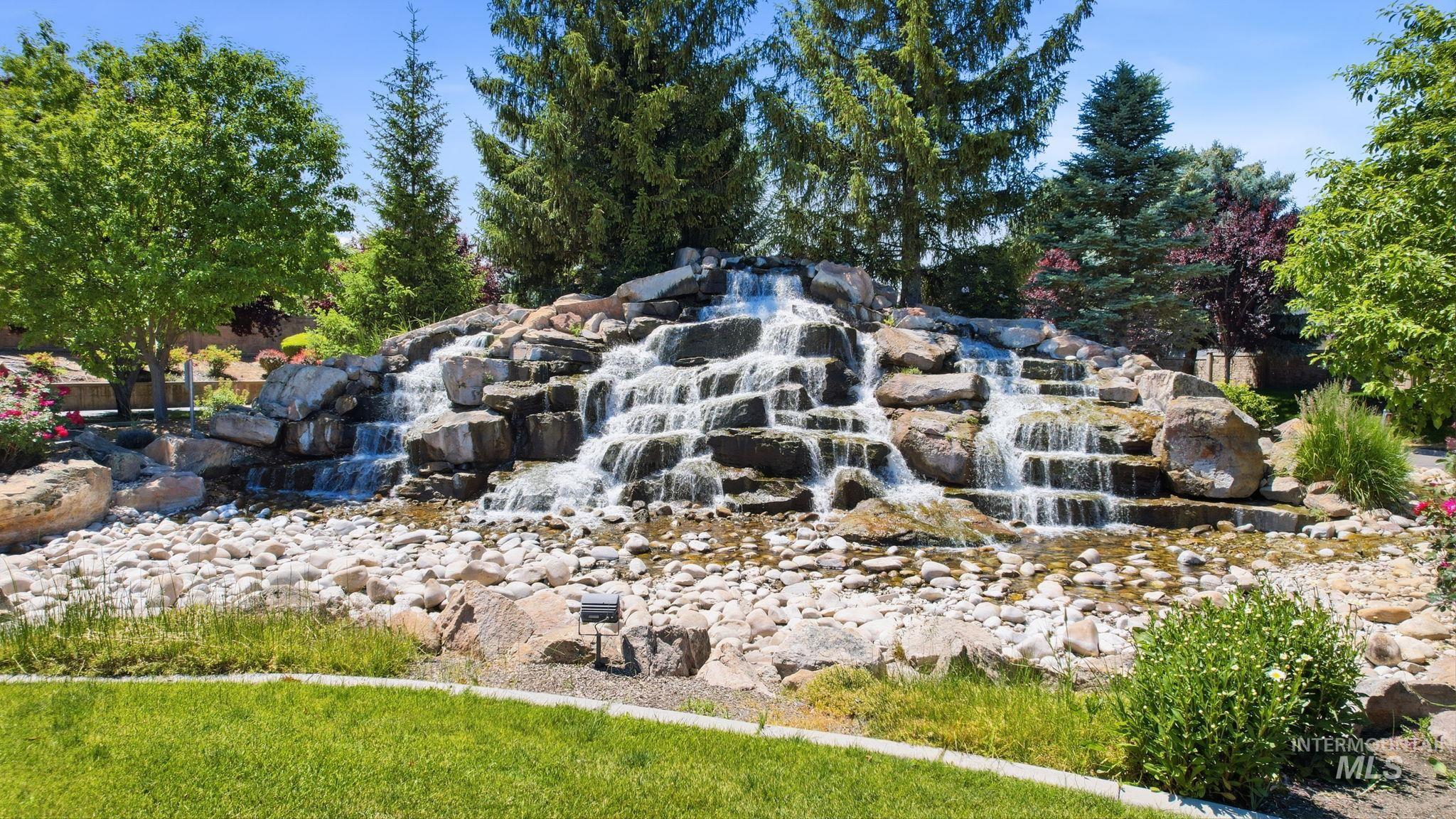 2157 W Ditch Creek Dr., Meridian, Idaho 83646, 4 Bedrooms, 3 Bathrooms, Residential For Sale, Price $625,000, 98988959