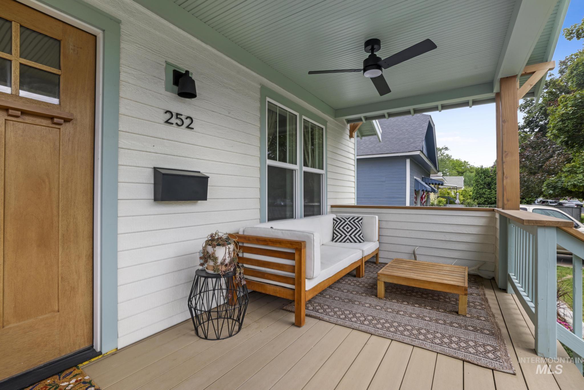 252 7th Ave N, Twin Falls, Idaho 83301, 2 Bedrooms, 1 Bathroom, Residential For Sale, Price $335,000,MLS 98988990