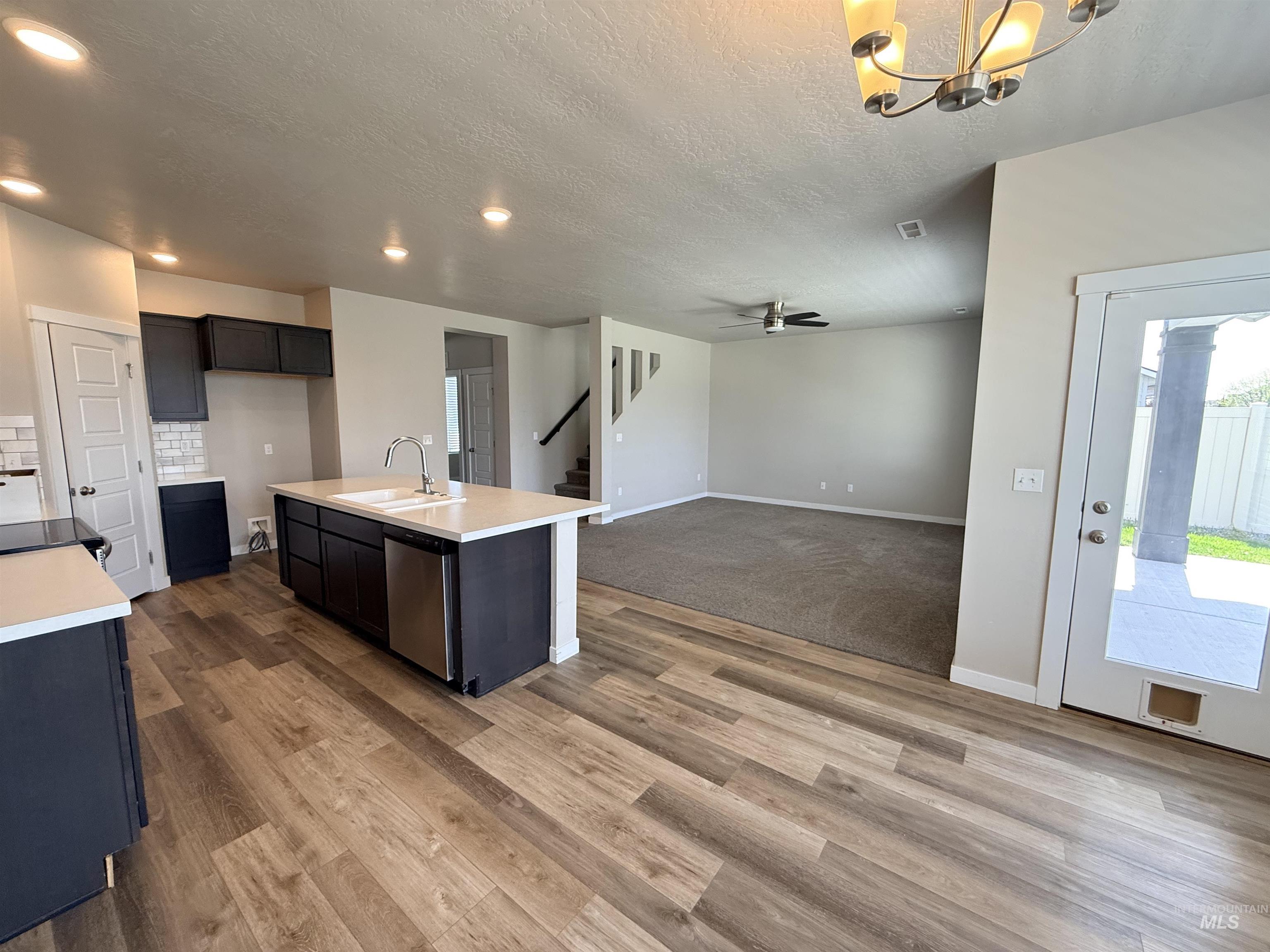 1093 N Bowknot Lake Pl, Star, Idaho 83669, 5 Bedrooms, 2.5 Bathrooms, Residential For Sale, Price $539,000, 98988999