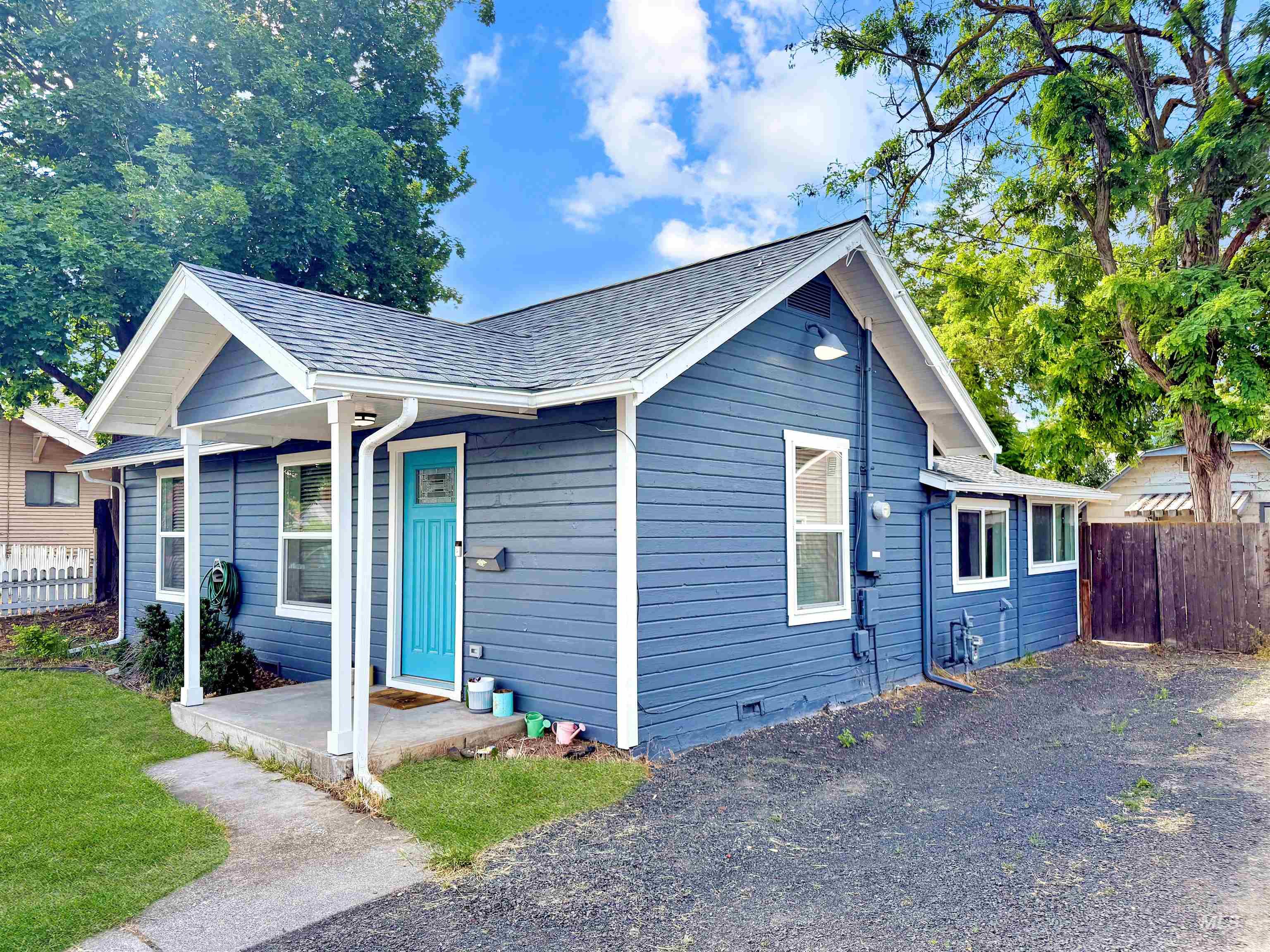 1009 Elm St, Clarkston, Washington 99403, 1 Bedroom, 1 Bathroom, Residential For Sale, Price $199,000,MLS 98989000