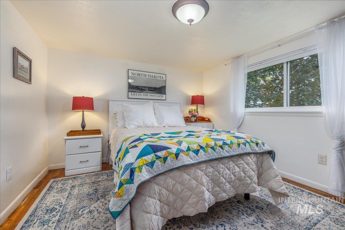 896 N 30th St, Boise, Idaho 83702, 2 Bedrooms, 2 Bathrooms, Residential For Sale, Price $529,900, 98989004