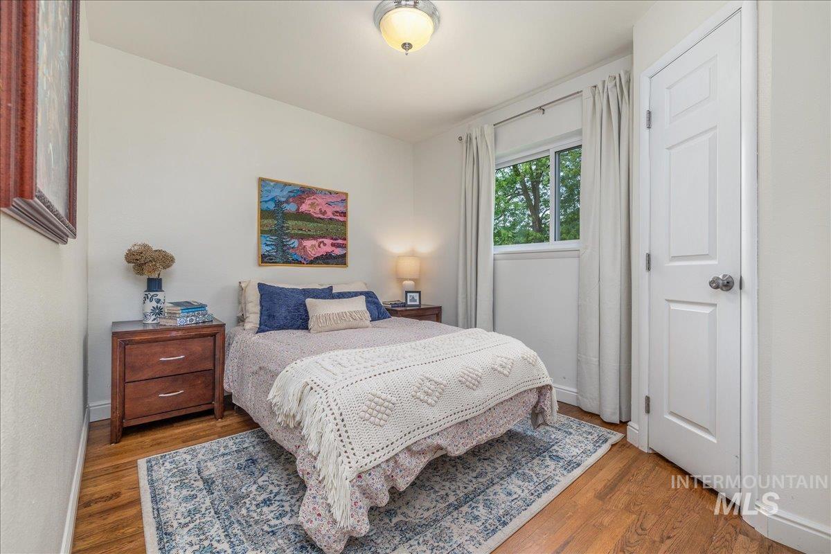 896 N 30th St, Boise, Idaho 83702, 2 Bedrooms, 2 Bathrooms, Residential For Sale, Price $529,900, 98989004