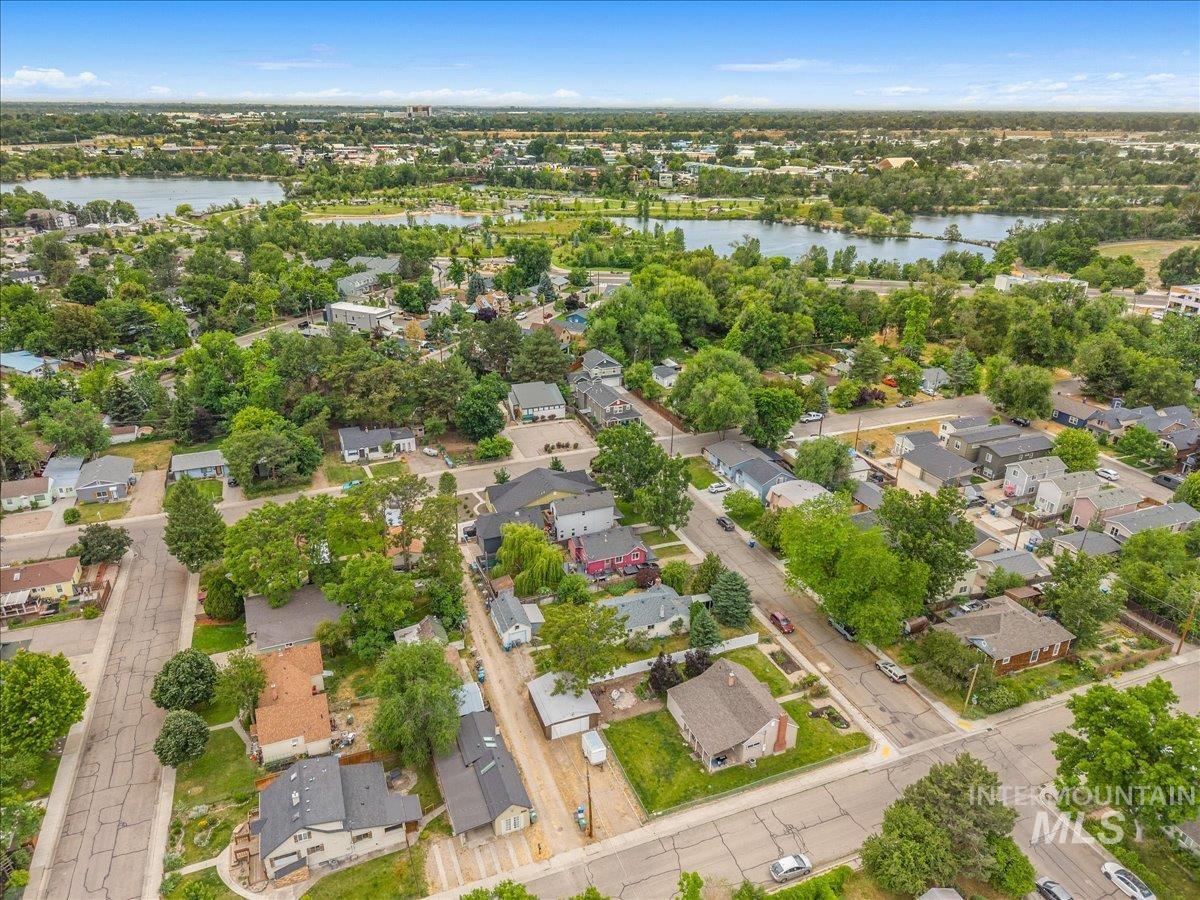 896 N 30th St, Boise, Idaho 83702, 2 Bedrooms, 2 Bathrooms, Residential For Sale, Price $529,900, 98989004