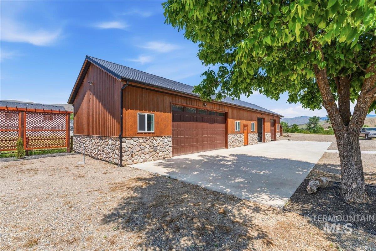 130 Mill Rd, Horseshoe Bend, Idaho 83629, 5 Bedrooms, 5 Bathrooms, Residential For Sale, Price $1,750,000,MLS 98989005