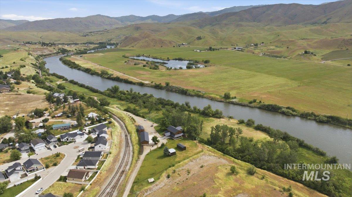 130 Mill Rd, Horseshoe Bend, Idaho 83629, 5 Bedrooms, 5 Bathrooms, Residential For Sale, Price $1,750,000,MLS 98989005
