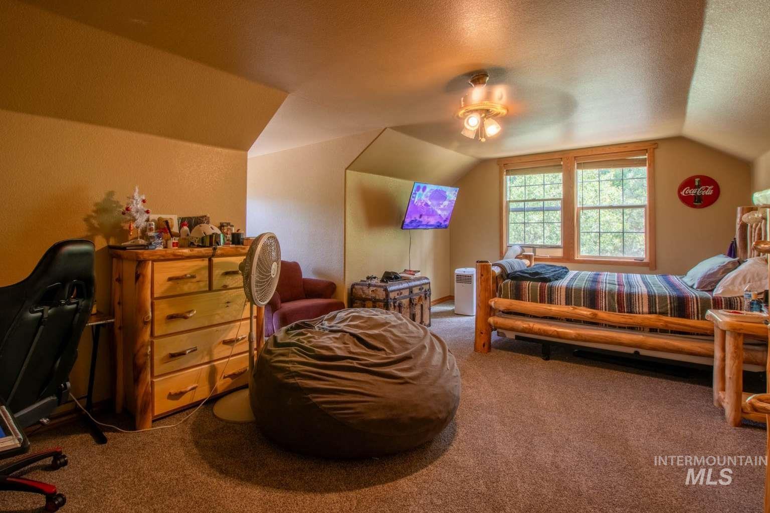 95 Shilo Dr, Garden Valley, Idaho 83622, 3 Bedrooms, 4 Bathrooms, Residential For Sale, Price $949,000,MLS 98989008