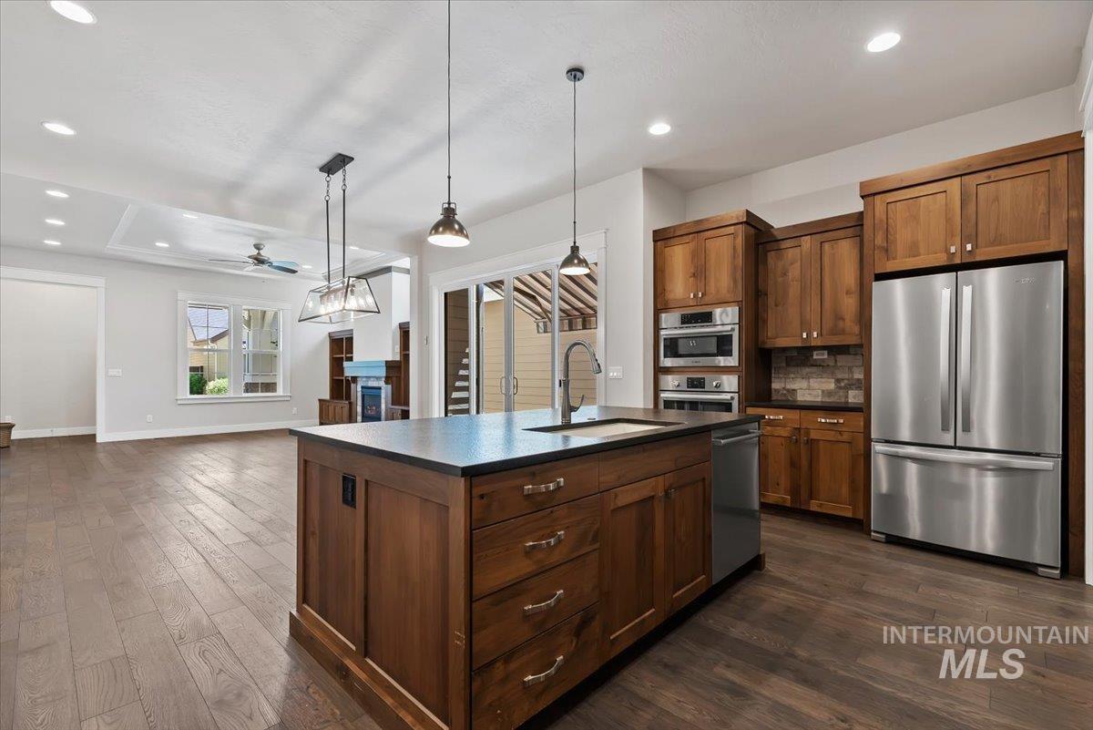 6177 W Winward Lane, Meridian, Idaho 83646, 2 Bedrooms, 2 Bathrooms, Residential For Sale, Price $554,900, 98989011