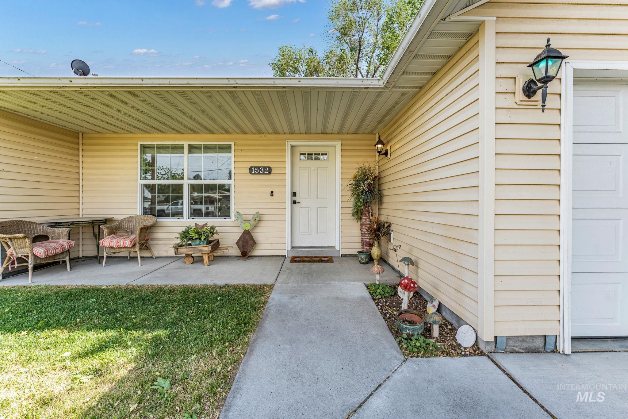 1532 E 3rd Ave, Twin Falls, Idaho 83301, 3 Bedrooms, 2 Bathrooms, Residential For Sale, Price $334,900, 98989013