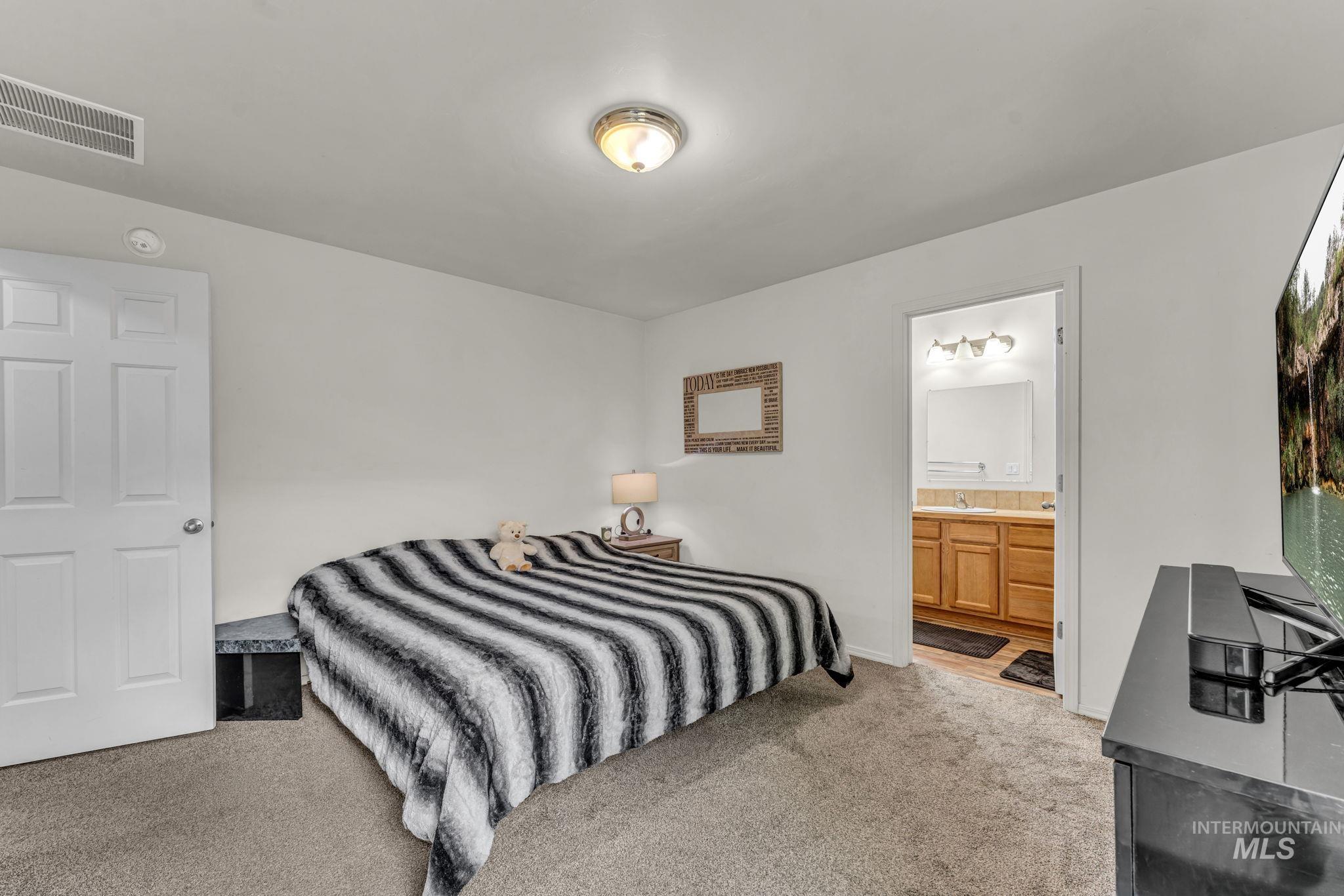 1532 E 3rd Ave, Twin Falls, Idaho 83301, 3 Bedrooms, 2 Bathrooms, Residential For Sale, Price $334,900, 98989013