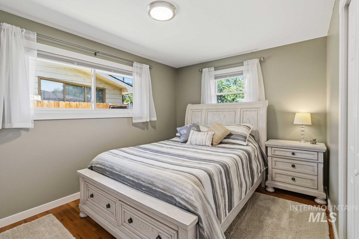 2724 S Meadowbrook Dr., Boise, Idaho 83705, 3 Bedrooms, 2 Bathrooms, Residential For Sale, Price $535,000, 98989015