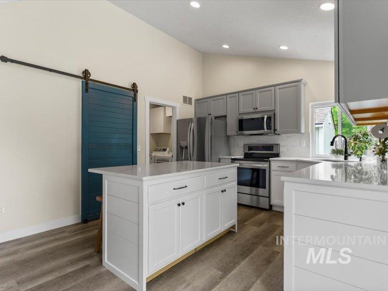 17376 N Midsummers Ln., Nampa, Idaho 83687, 4 Bedrooms, 2 Bathrooms, Residential For Sale, Price $440,000, 98989026
