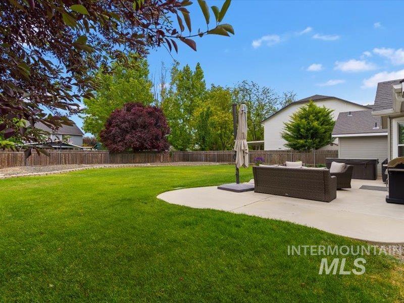 17376 N Midsummers Ln., Nampa, Idaho 83687, 4 Bedrooms, 2 Bathrooms, Residential For Sale, Price $440,000, 98989026