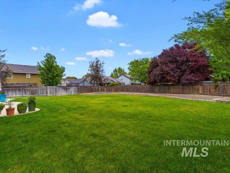 17376 N Midsummers Ln., Nampa, Idaho 83687, 4 Bedrooms, 2 Bathrooms, Residential For Sale, Price $440,000, 98989026