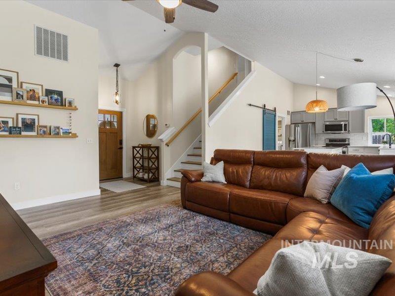 17376 N Midsummers Ln., Nampa, Idaho 83687, 4 Bedrooms, 2 Bathrooms, Residential For Sale, Price $440,000, 98989026