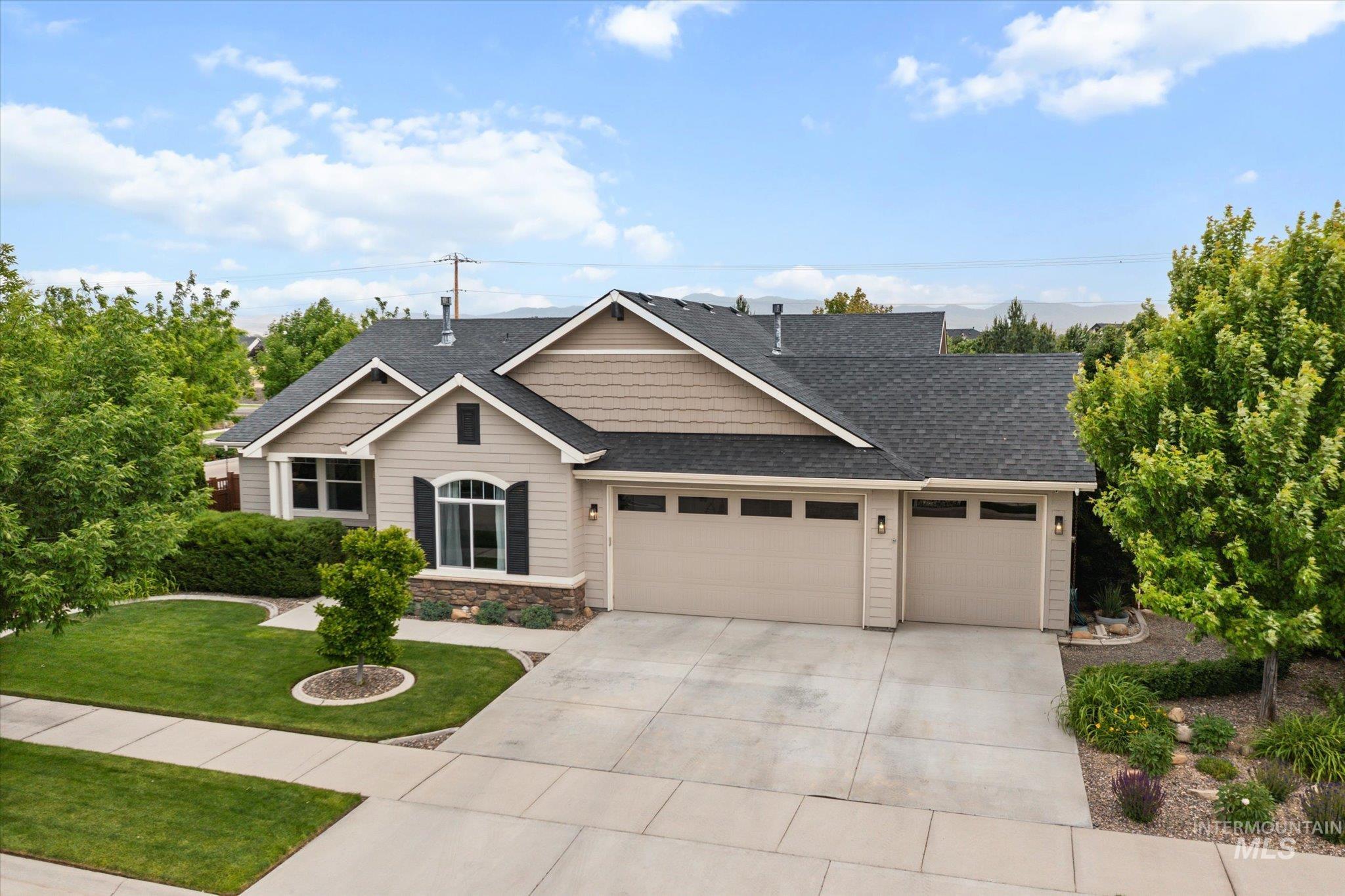 2074 N Foudy Ave, Eagle, Idaho 83616-7326, 4 Bedrooms, 2 Bathrooms, Residential For Sale, Price $699,900,MLS 98989036