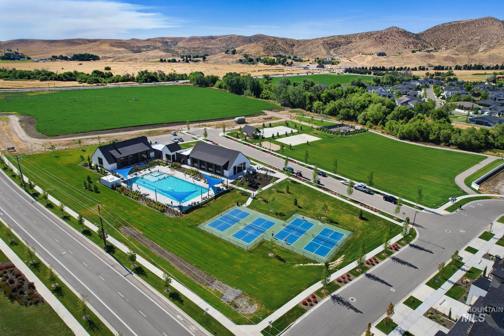 13494 N Tierra Linda Way, Boise, Idaho 83714, 3 Bedrooms, 2.5 Bathrooms, Residential For Sale, Price $1,000,000, 98989039