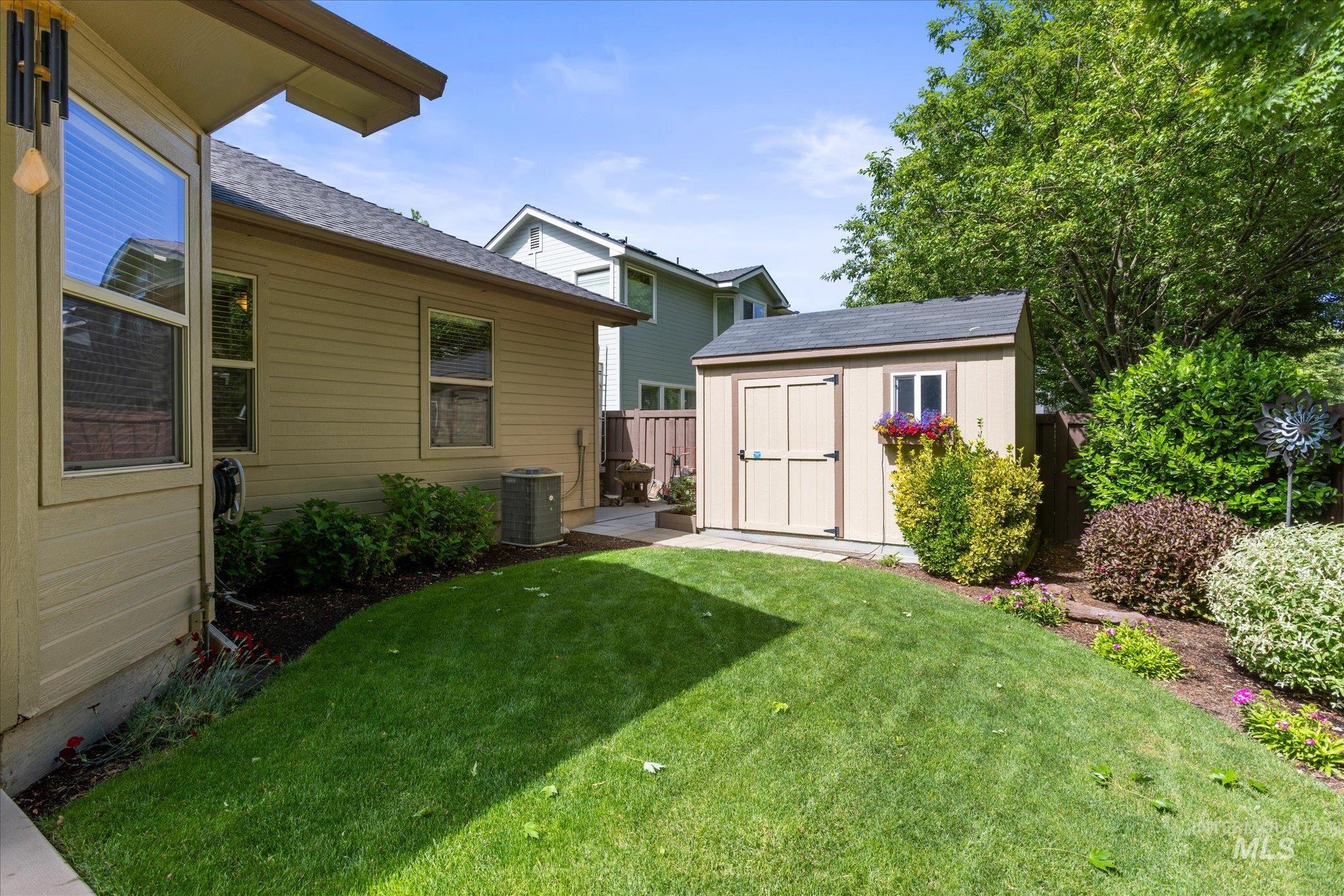 1774 W Cedar Grove St., Meridian, Idaho 83646, 4 Bedrooms, 3.5 Bathrooms, Residential For Sale, Price $659,900,MLS 98989040