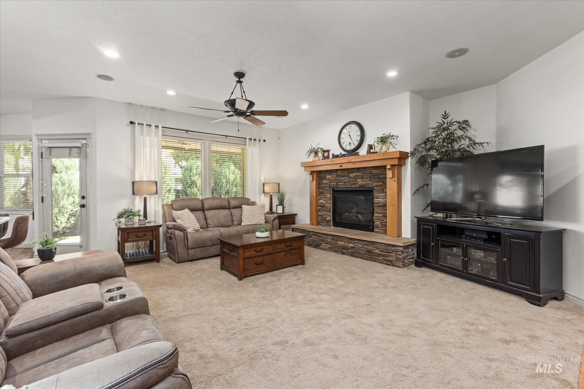 1774 W Cedar Grove St., Meridian, Idaho 83646, 4 Bedrooms, 3.5 Bathrooms, Residential For Sale, Price $659,900,MLS 98989040