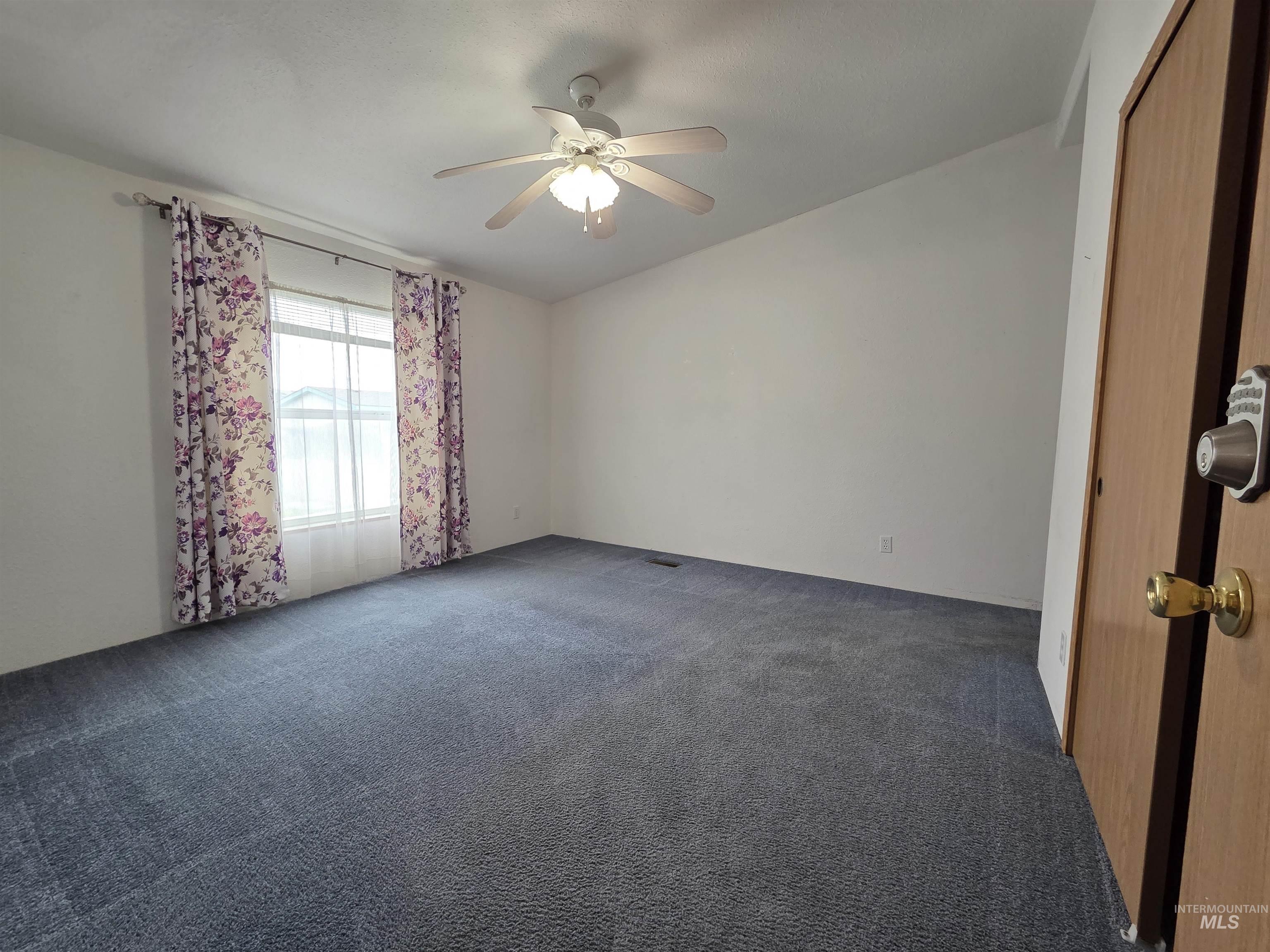 2115 6th, Clarkston, Washington 99403, 3 Bedrooms, 2 Bathrooms, Residential For Sale, Price $99,000,MLS 98989042