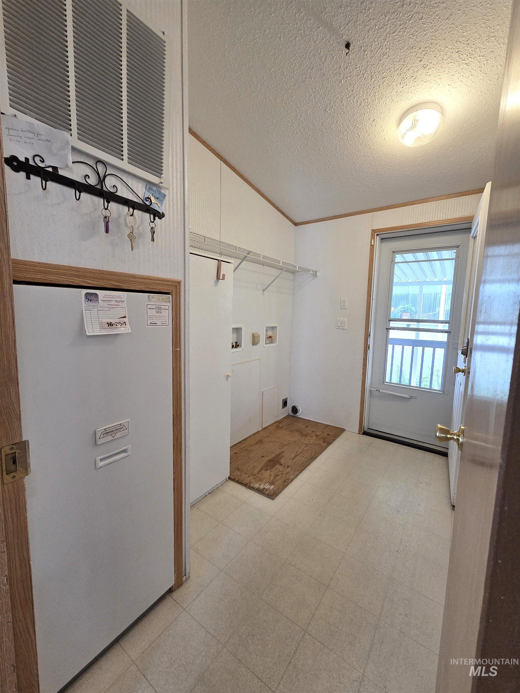 2115 6th, Clarkston, Washington 99403, 3 Bedrooms, 2 Bathrooms, Residential For Sale, Price $99,000,MLS 98989042
