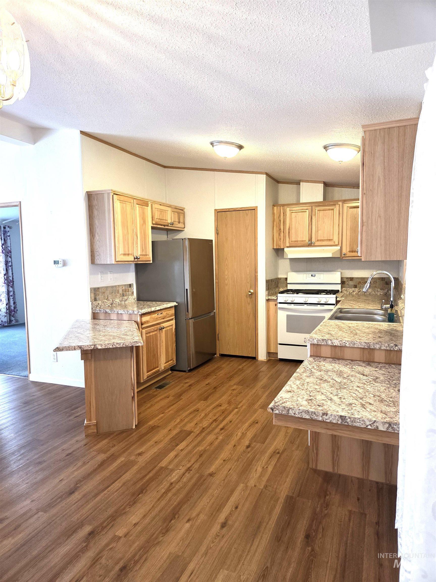 2115 6th, Clarkston, Washington 99403, 3 Bedrooms, 2 Bathrooms, Residential For Sale, Price $99,000,MLS 98989042