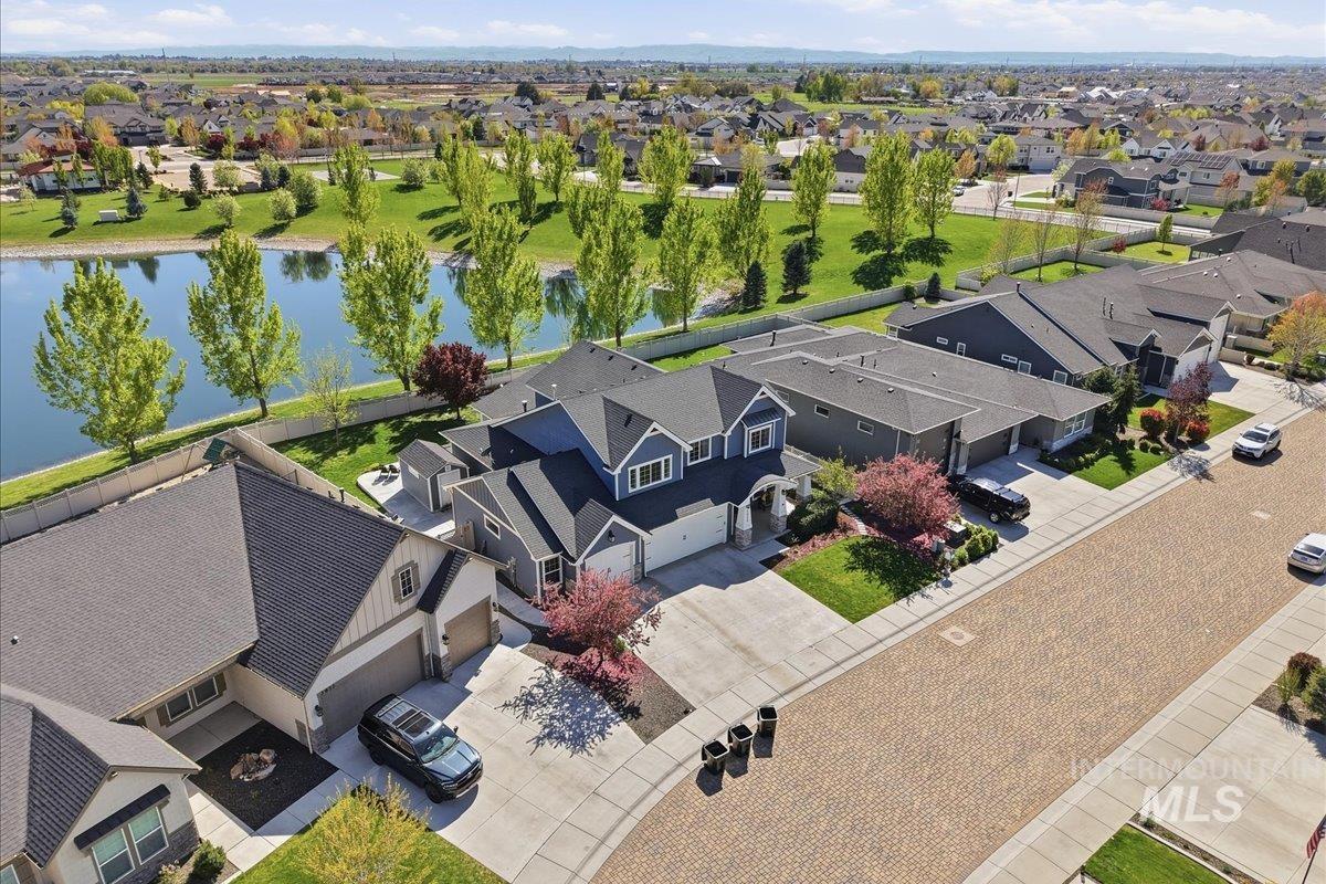 3859 W Ravenna, Meridian, Idaho 83646, 5 Bedrooms, 3.5 Bathrooms, Residential For Sale, Price $1,119,000,MLS 98989046