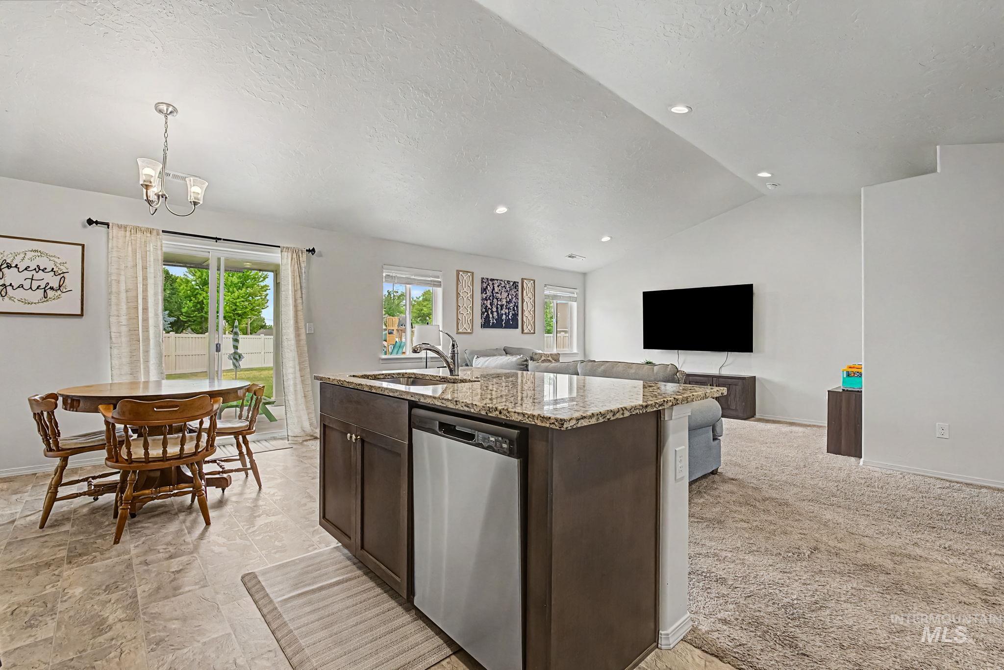 4616 Kalispell Way, Caldwell, Idaho 83607, 3 Bedrooms, 2 Bathrooms, Residential For Sale, Price $389,990,MLS 98989047