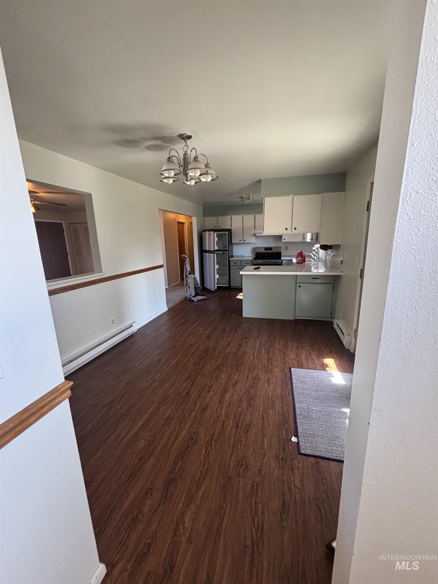 503 Oregon Ave, Jordan Valley, Oregon 97910, 3 Bedrooms, 2 Bathrooms, Residential For Sale, Price $250,000,MLS 98989050