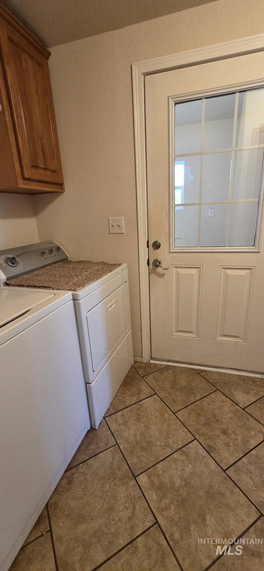 150 Hill Street, Pomeroy, Washington 99347, 2 Bedrooms, 2 Bathrooms, Residential For Sale, Price $259,000,MLS 98989052