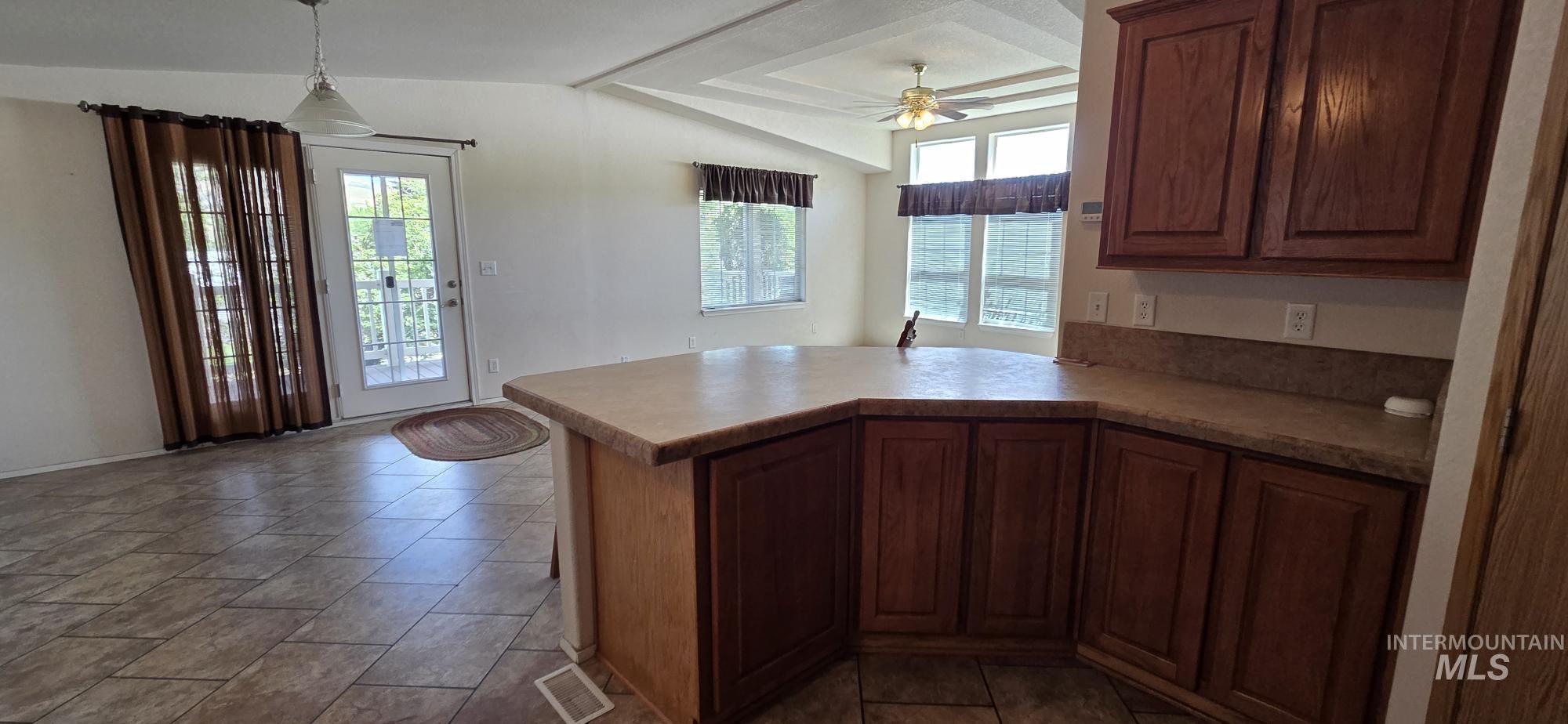 150 Hill Street, Pomeroy, Washington 99347, 2 Bedrooms, 2 Bathrooms, Residential For Sale, Price $259,000,MLS 98989052
