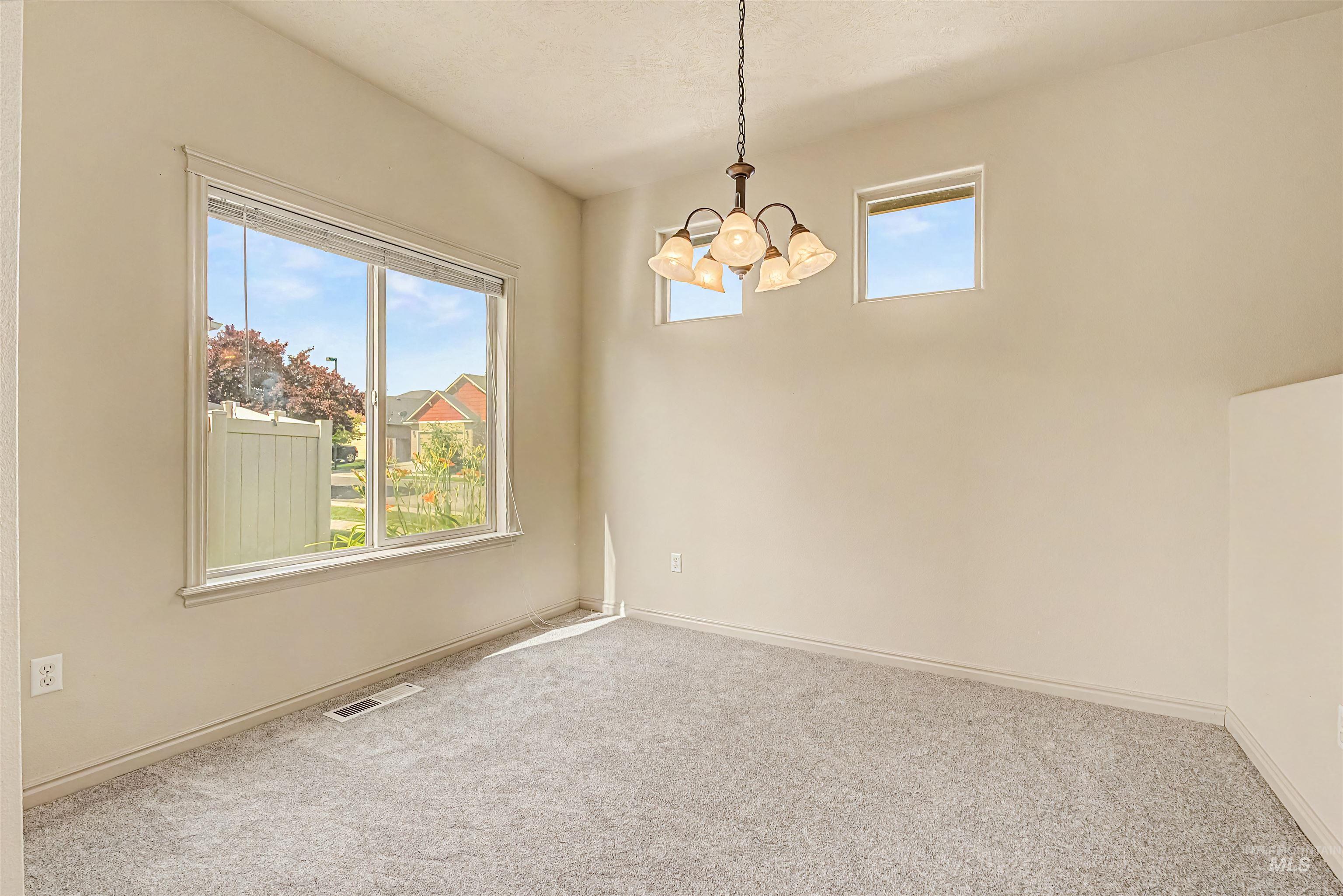1317 W Tacola Street, Nampa, Idaho 83686, 3 Bedrooms, 2 Bathrooms, Residential For Sale, Price $364,000,MLS 98989055