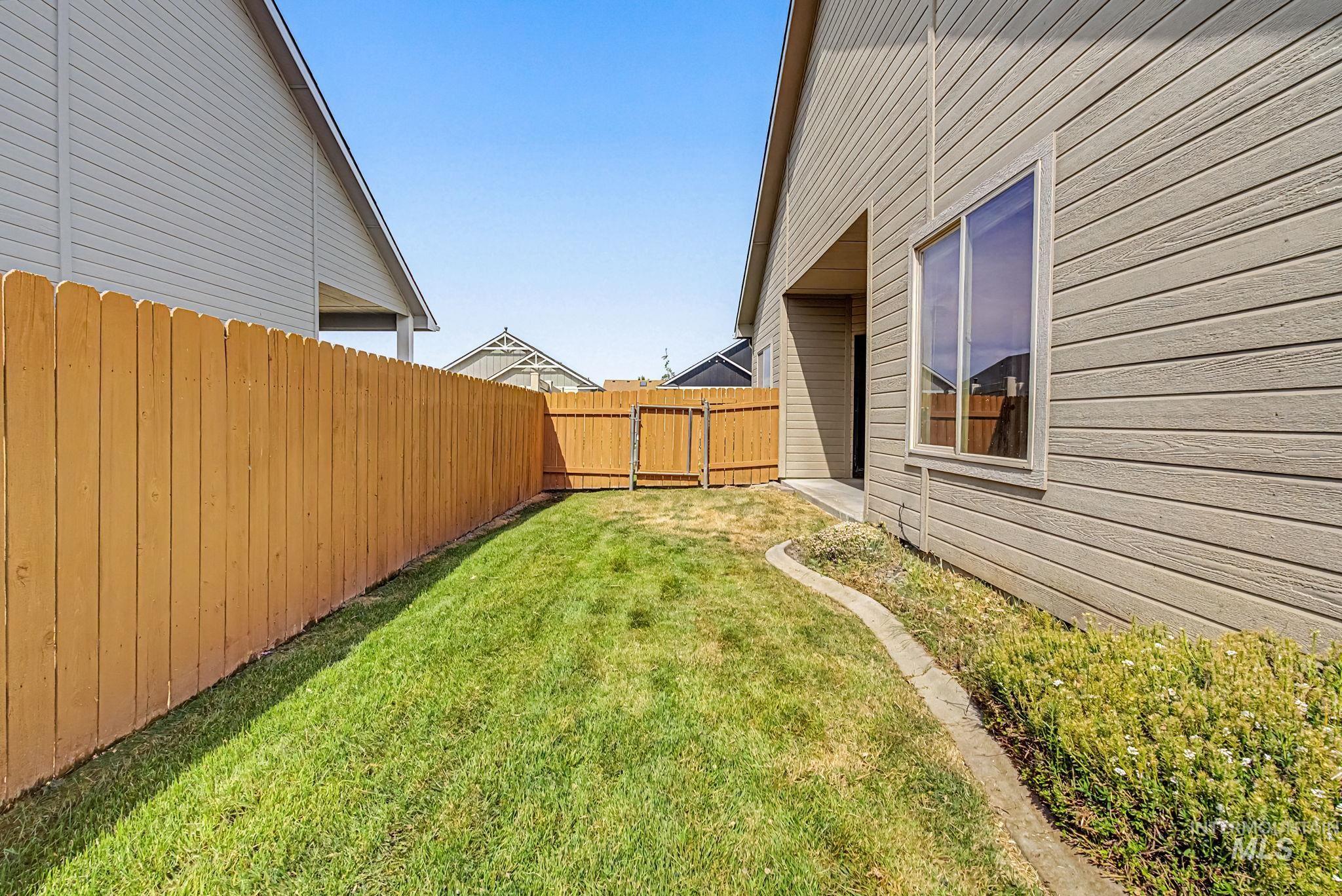 1317 W Tacola Street, Nampa, Idaho 83686, 3 Bedrooms, 2 Bathrooms, Residential For Sale, Price $364,000,MLS 98989055