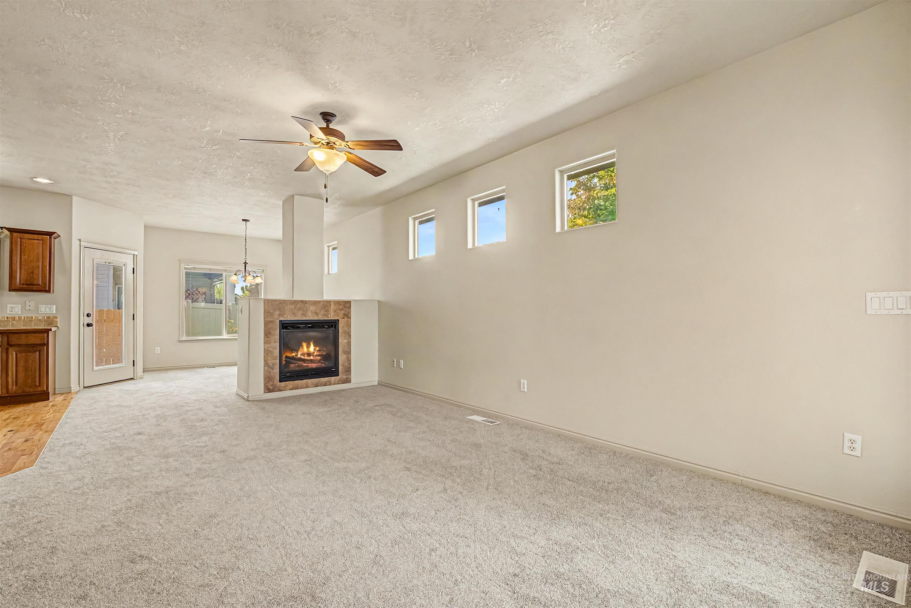 1317 W Tacola Street, Nampa, Idaho 83686, 3 Bedrooms, 2 Bathrooms, Residential For Sale, Price $364,000,MLS 98989055