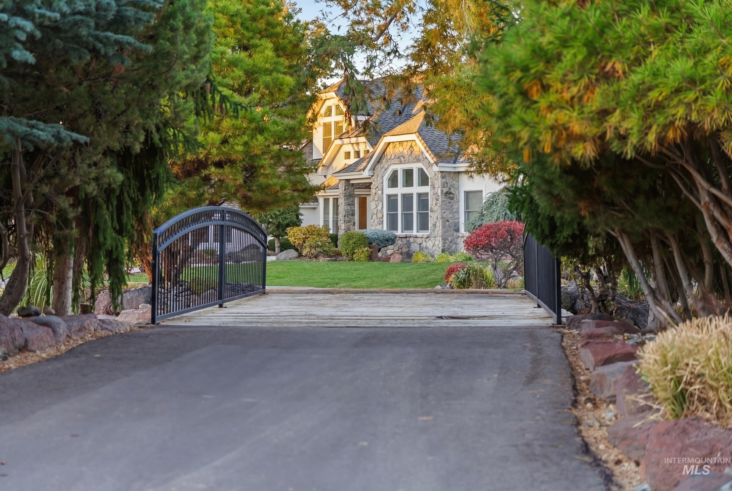 2610 E Jasmine Ln., Meridian, Idaho 83646, 4 Bedrooms, 4 Bathrooms, Residential For Sale, Price $3,799,000, 98989057