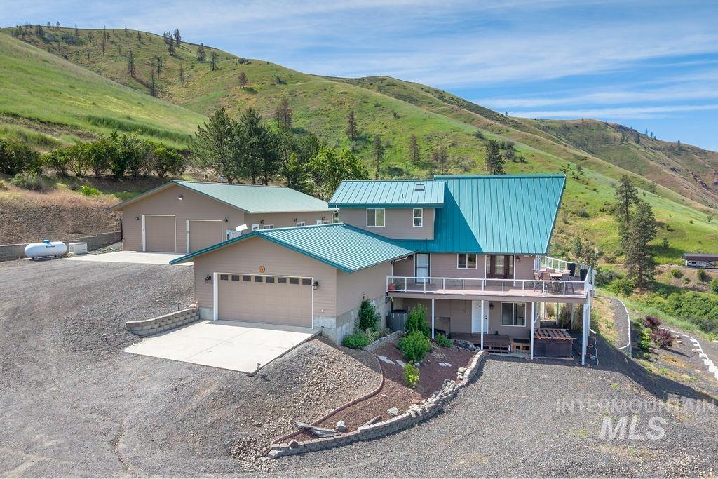 25277 Ridge Lane, Juliaetta, Idaho 83535, 4 Bedrooms, 3 Bathrooms, Residential For Sale, Price $1,200,000,MLS 98989058