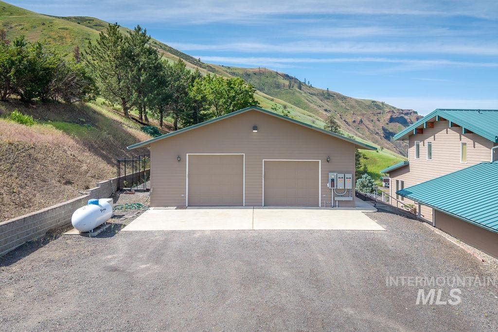 25277 Ridge Lane, Juliaetta, Idaho 83535, 4 Bedrooms, 3 Bathrooms, Residential For Sale, Price $1,200,000,MLS 98989058