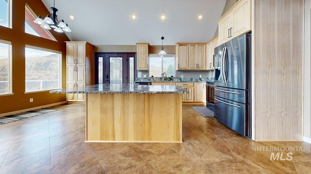 25277 Ridge Lane, Juliaetta, Idaho 83535, 4 Bedrooms, 3 Bathrooms, Residential For Sale, Price $1,200,000,MLS 98989058